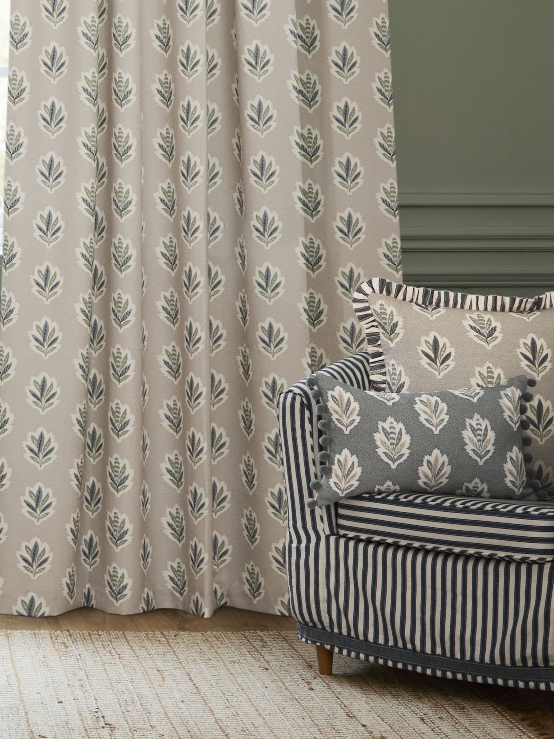 Sanderson Flax pencil pleat curtains 117x137cm - British product