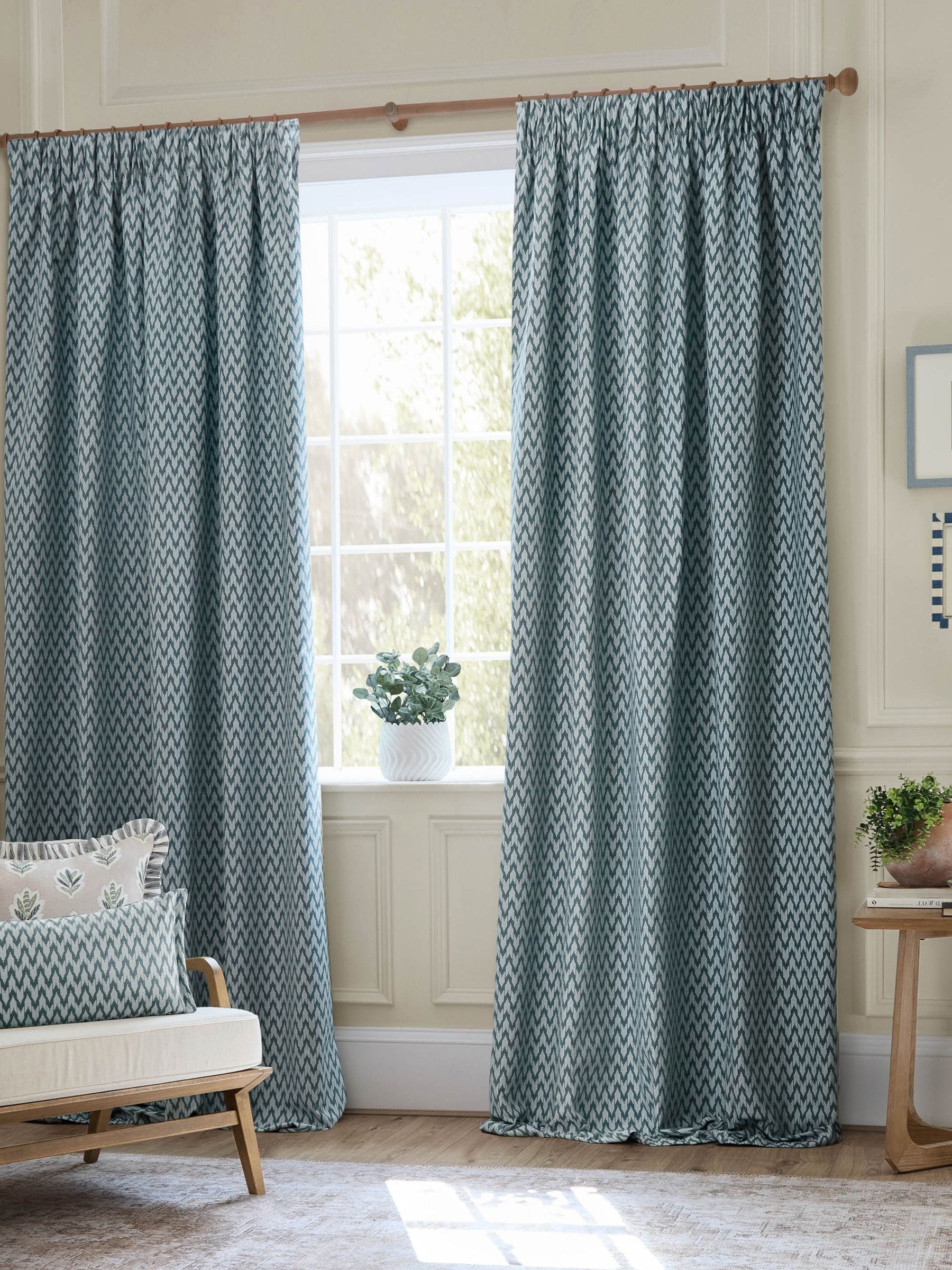 Sanderson Blue Hutton woven jacquard curtains 117x137cm, UK version