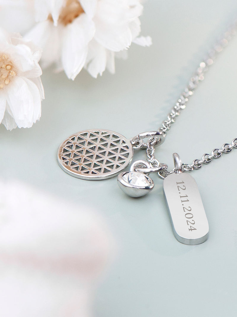 Treat Republic personalised mandala necklace with crystal, UK version