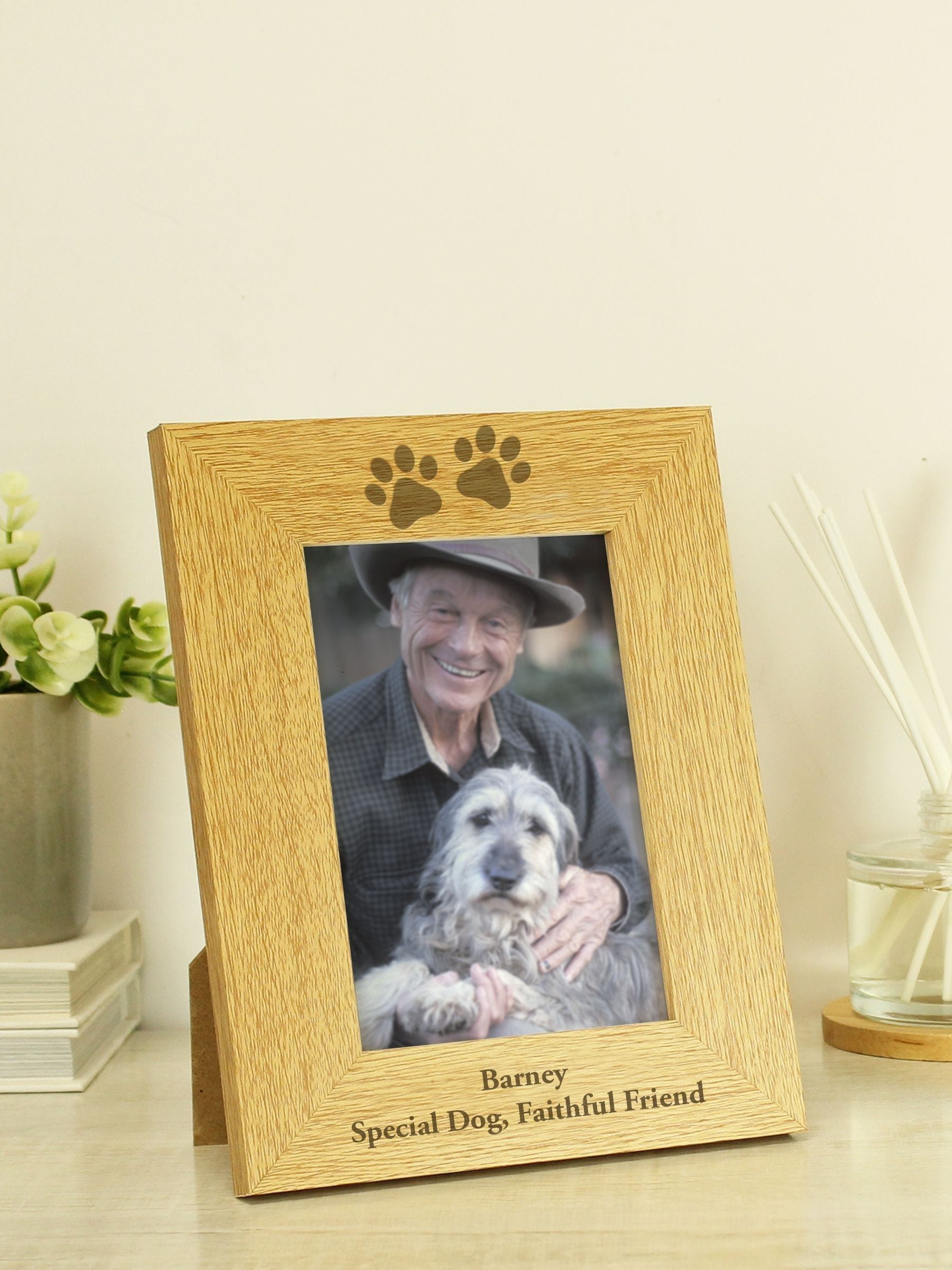PMC personalised paw print wooden photo frame, UK version