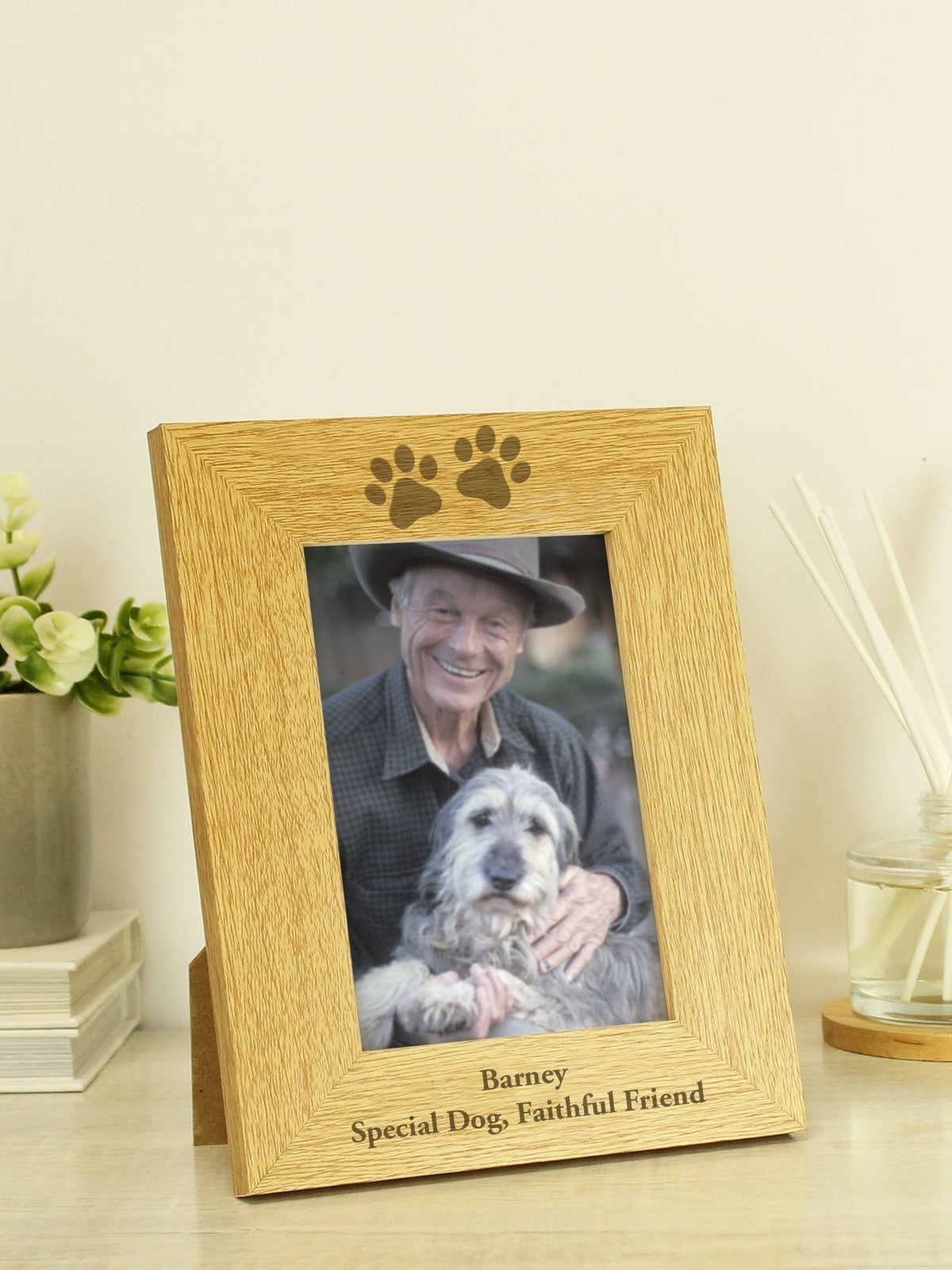PMC personalised paw print wooden photo frame, UK version