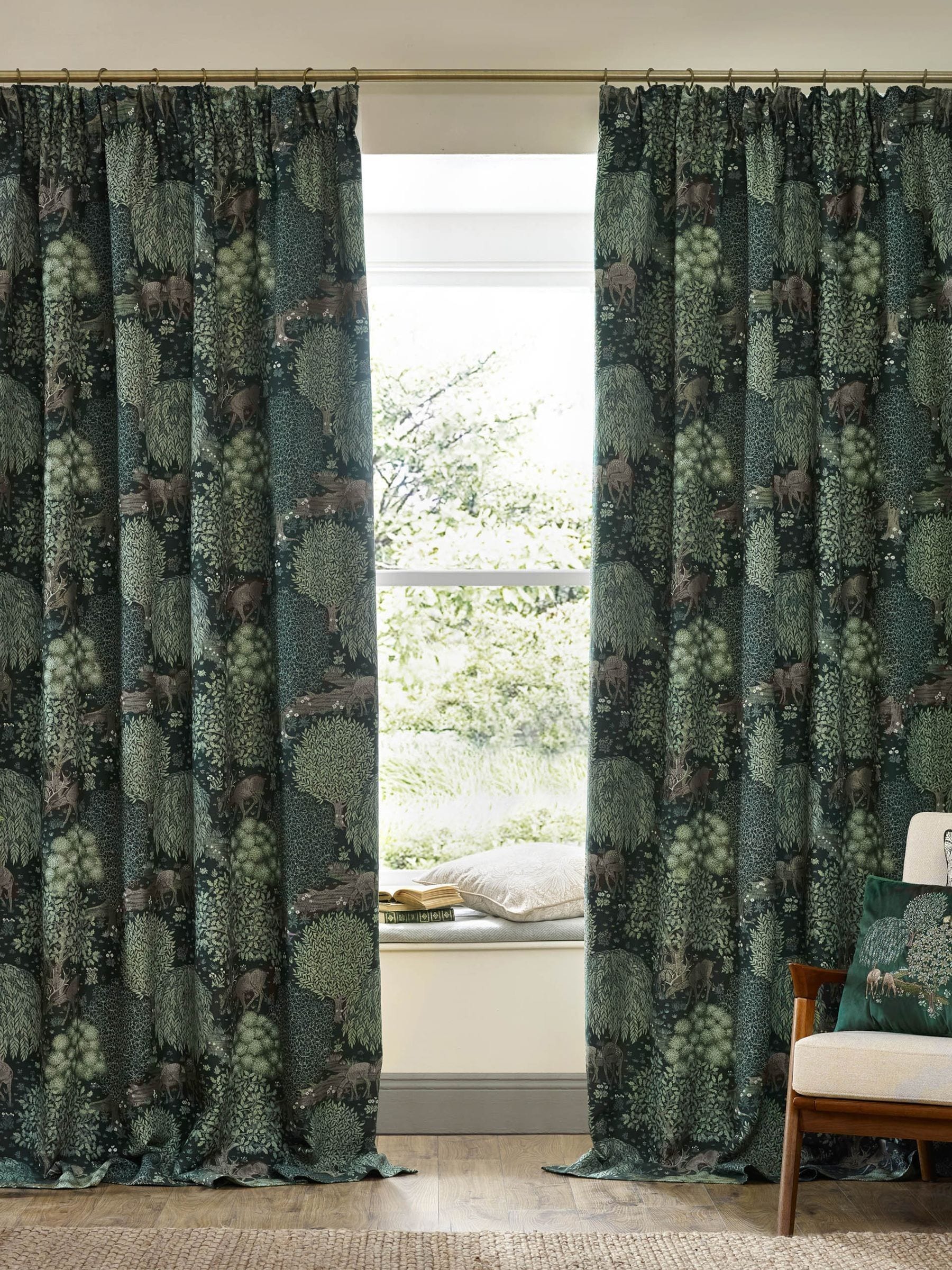 Morris & Co Green The Brook jacquard curtains 117x137cm, UK version