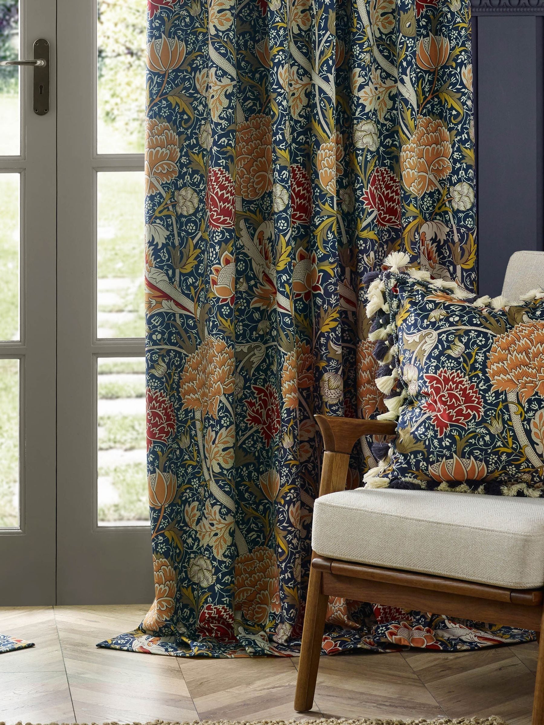 Morris & Co Indigo Berry Cray curtains 117cm (British brand)