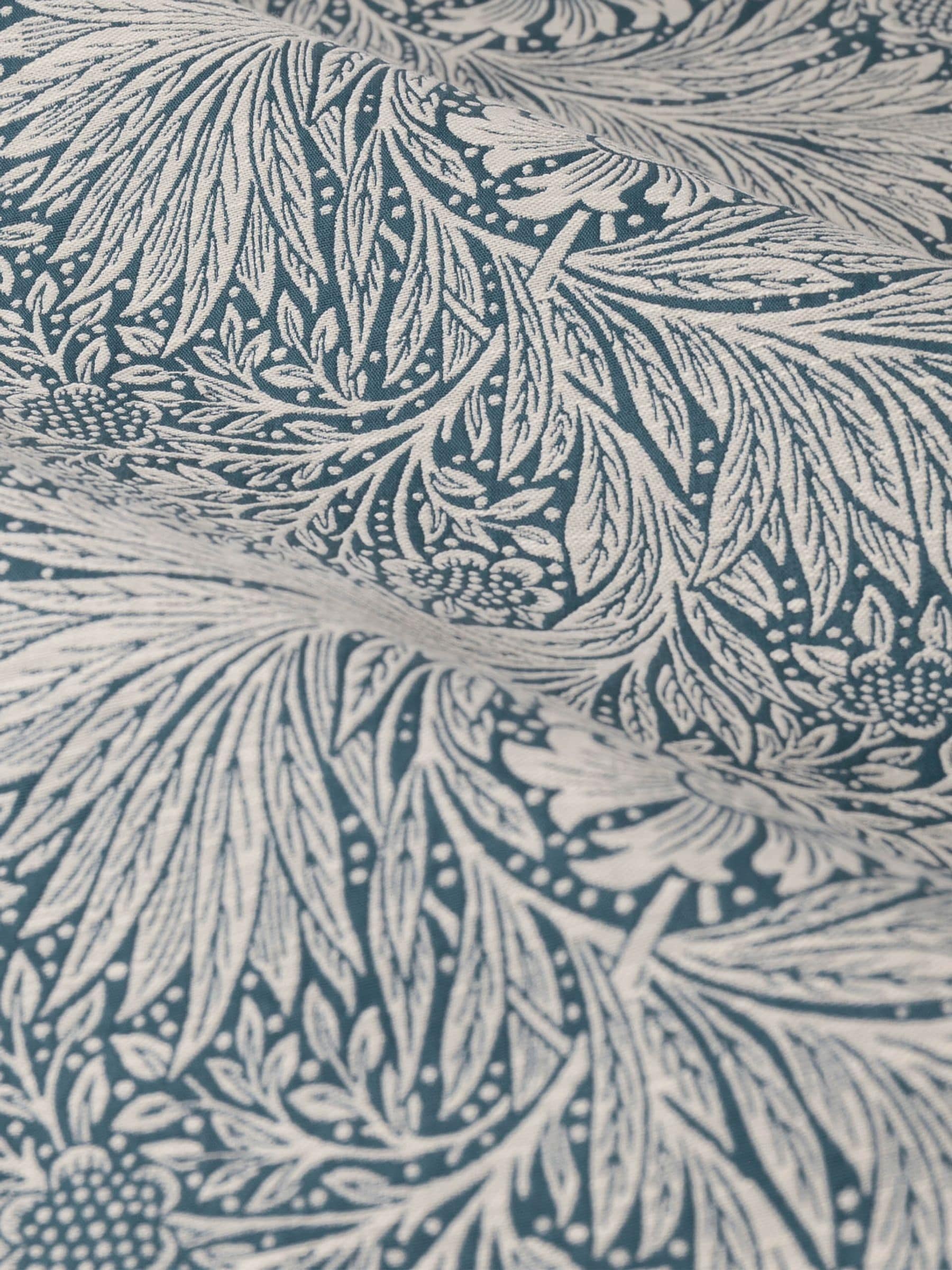 Morris & Co Indigo Marigold jacquard curtain 117x137cm, UK version