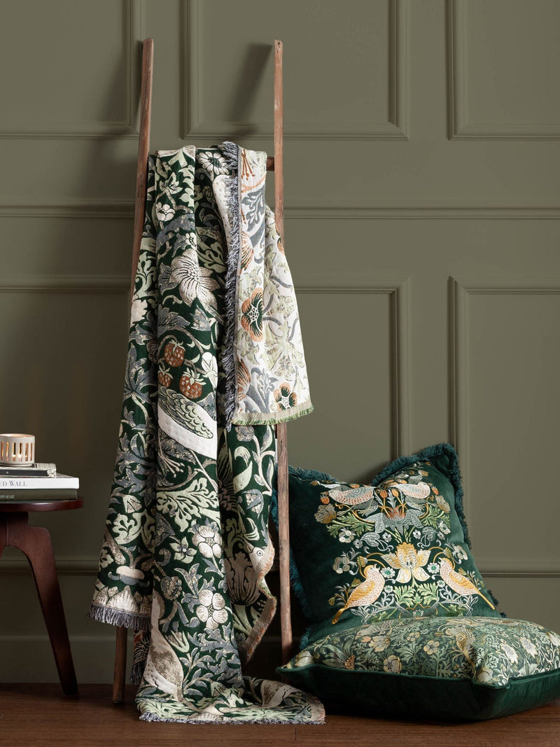 Morris & Co Strawberry Thief jacquard throw 170cm, UK version