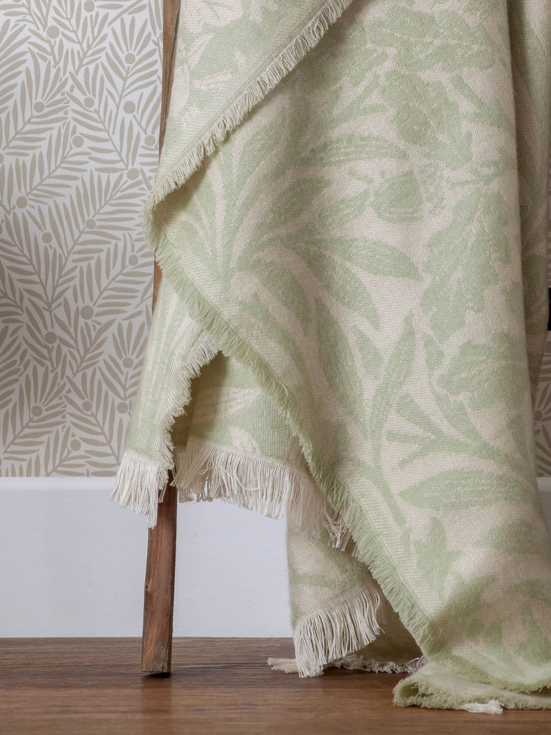 Morris & Co acorn tonal woven faux fur throw 170x130cm (British brand)