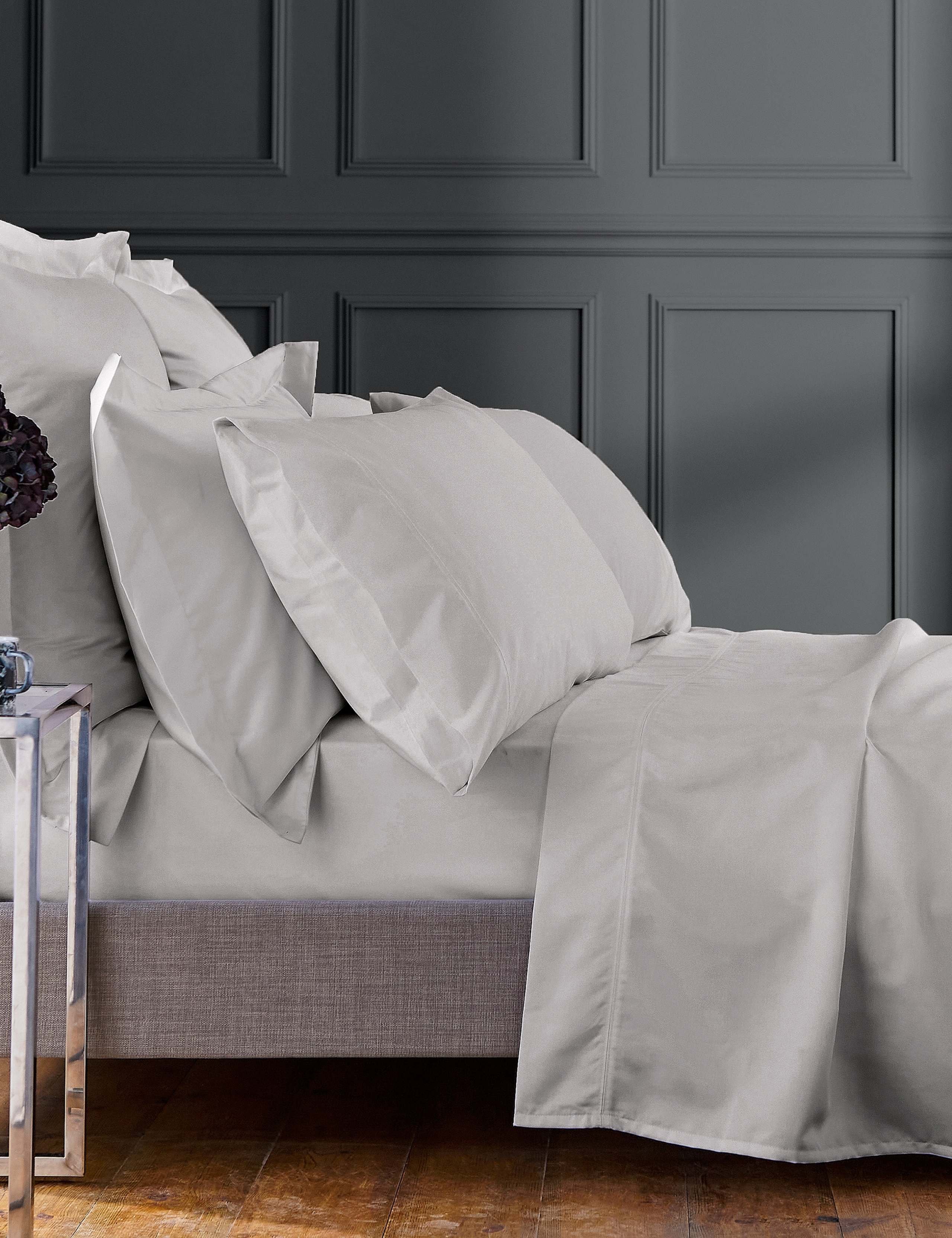 Bedeck of Belfast Egyptian cotton 1000 thread count pillowcase, UK version
