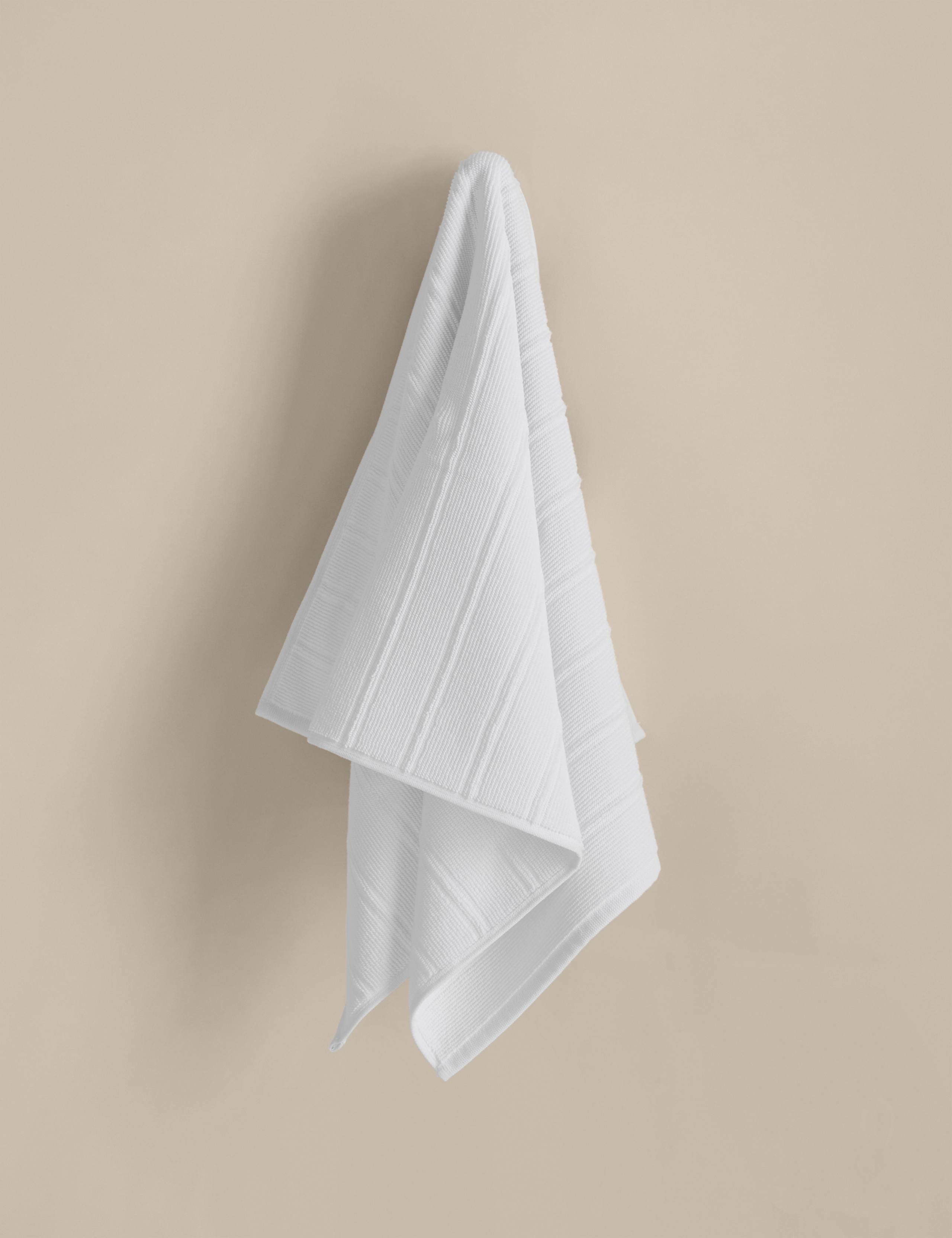 Egyptian cotton striped towel 650 GSM (British brand)