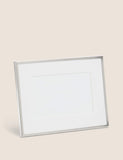 Elegant metal photo frame 4x6 inch - British product