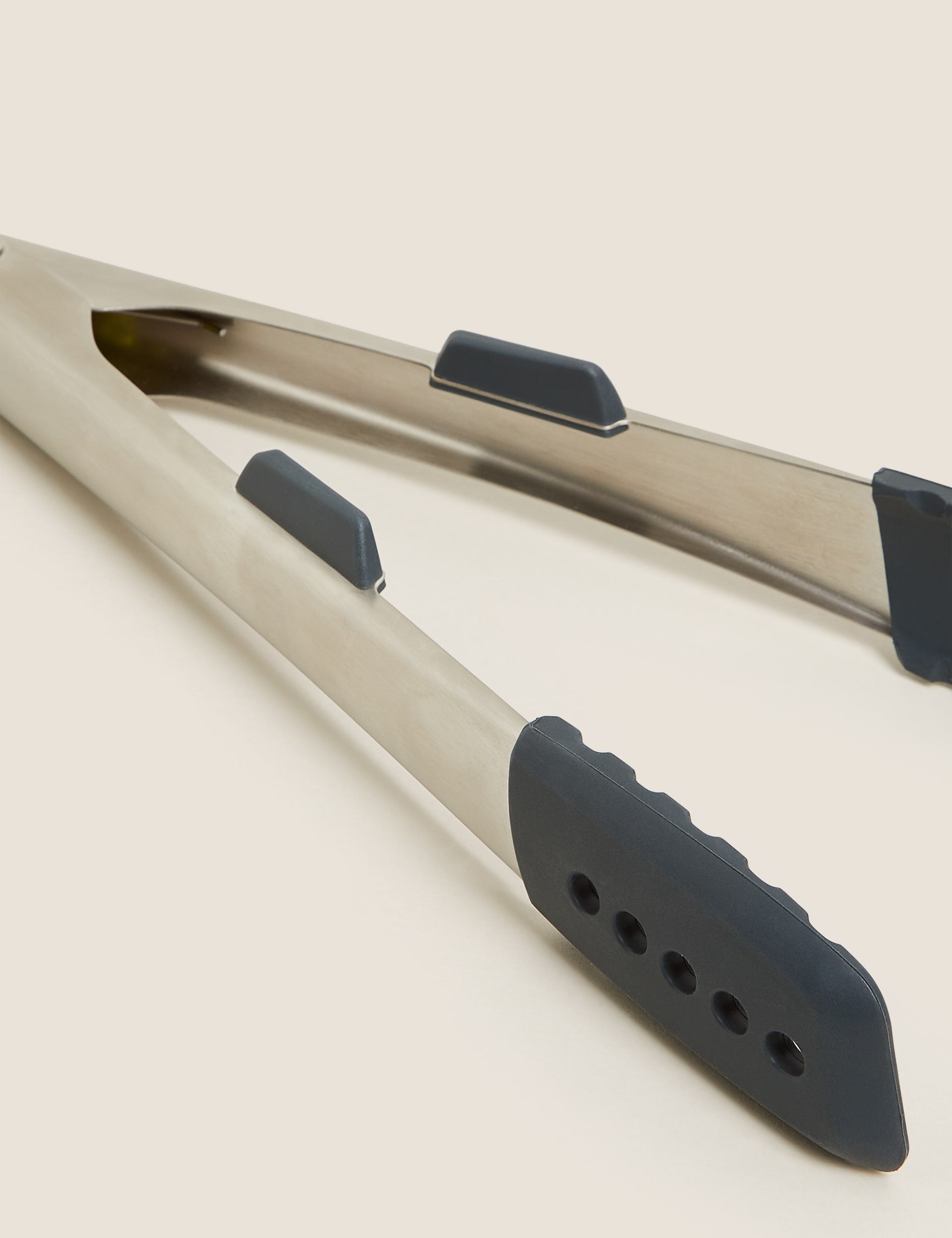 Joseph Joseph Elevate silicone steel tongs - British product