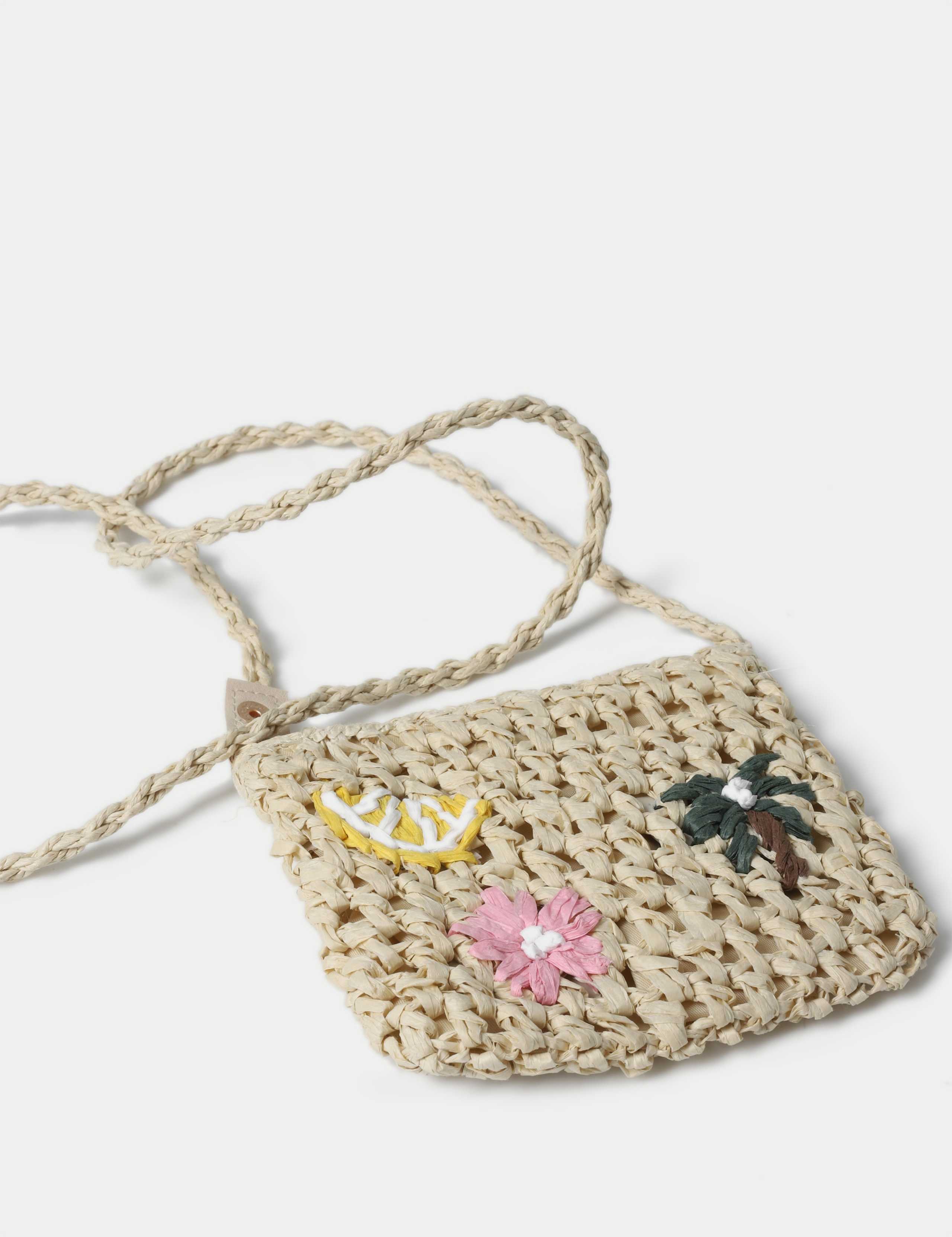 Embroidered raffia bag with polyester and metal, imported from the UK
