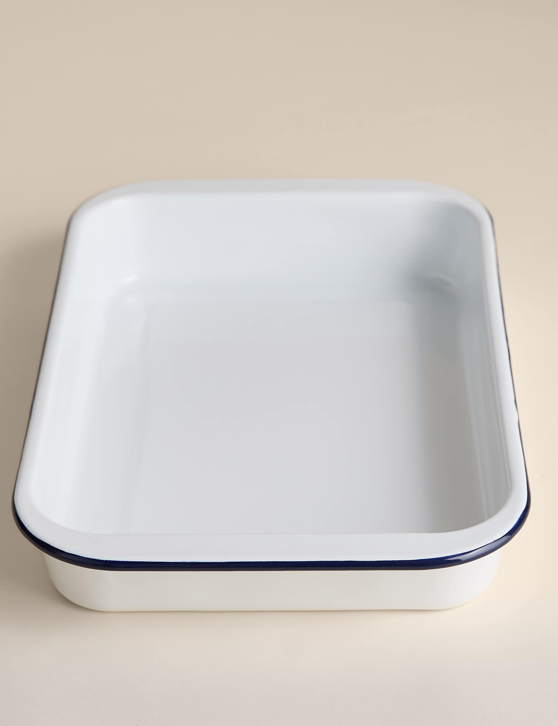 Enamel 41cm roaster - British product
