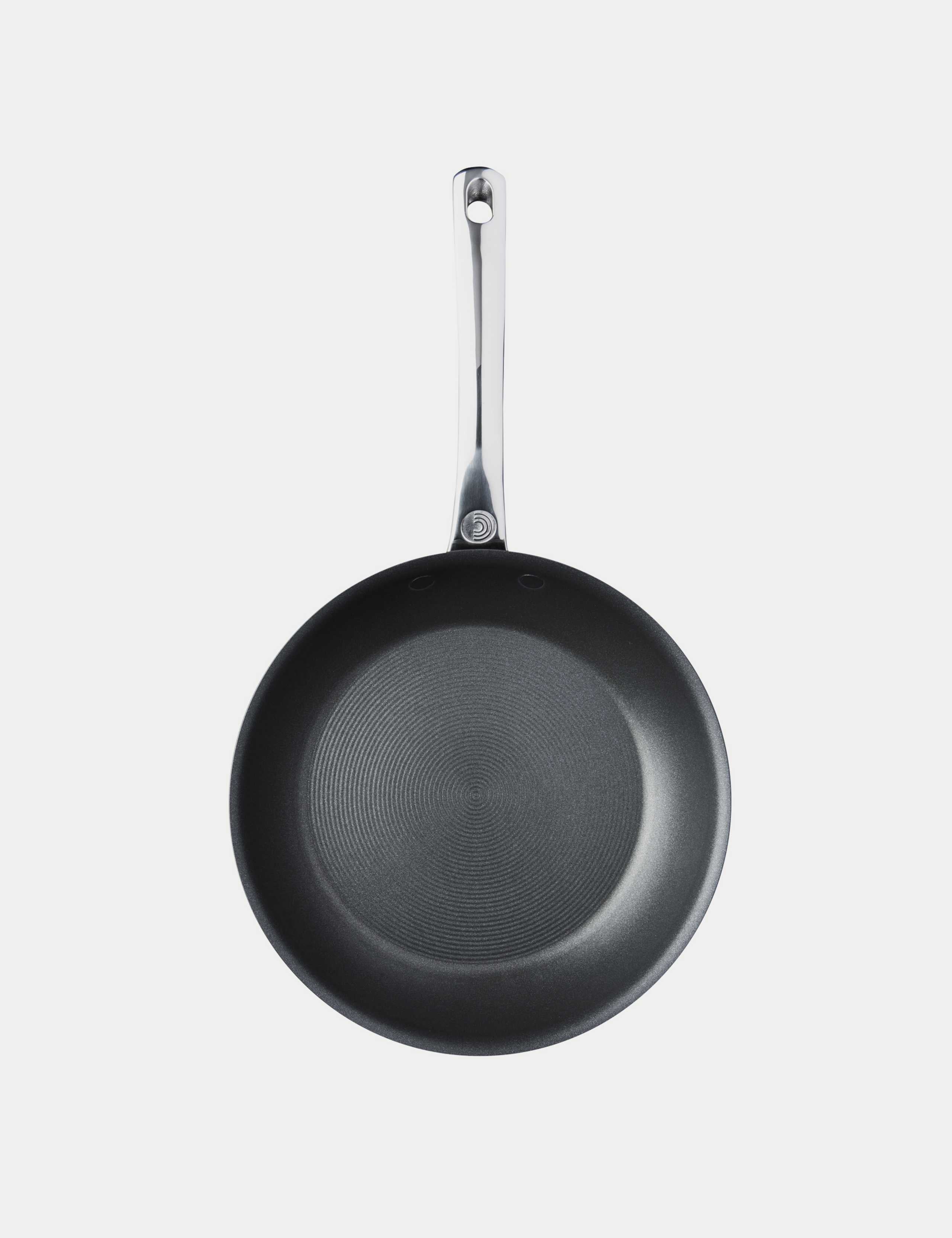Excellence non-stick frying pan 22cm, imported from the UK