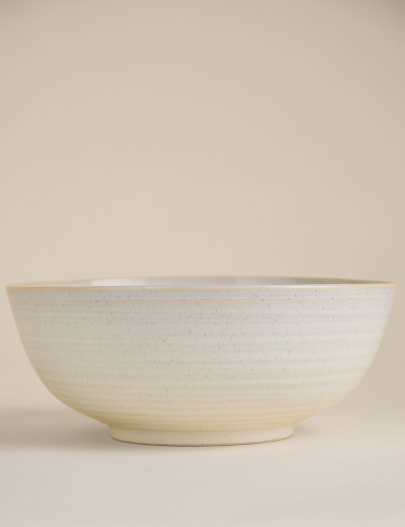Extra large ribbed ceramic mixing bowl - British product