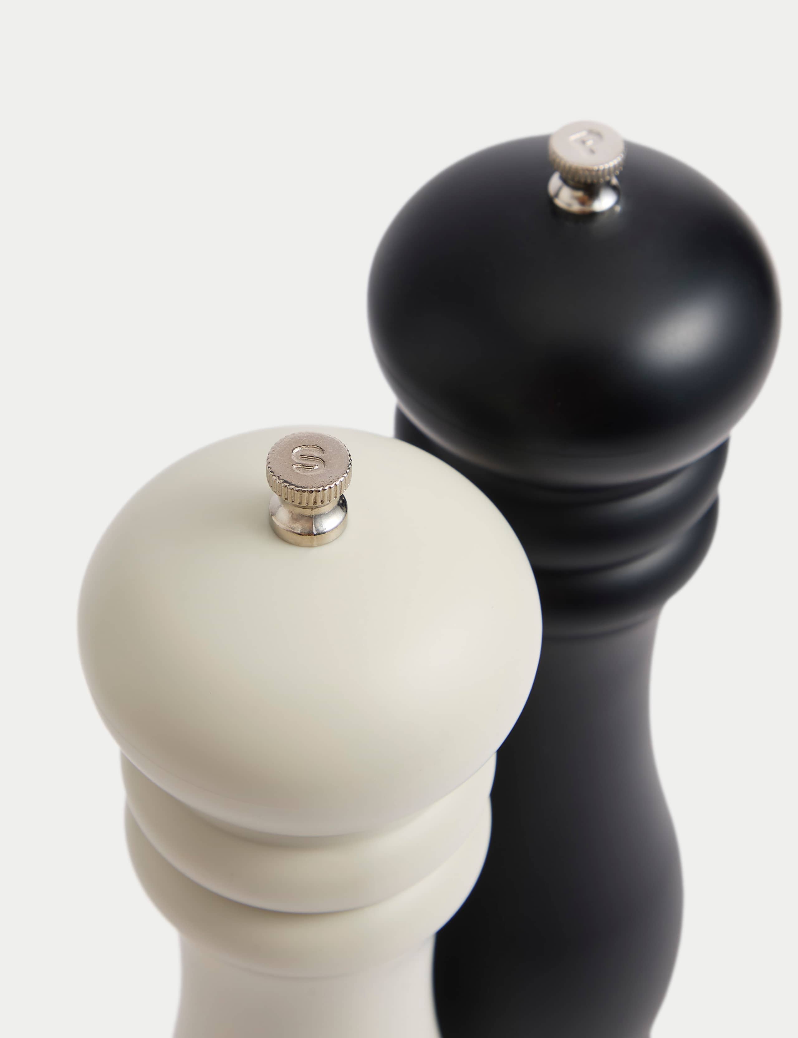 Salt and pepper mills set extra large, imported from the UK