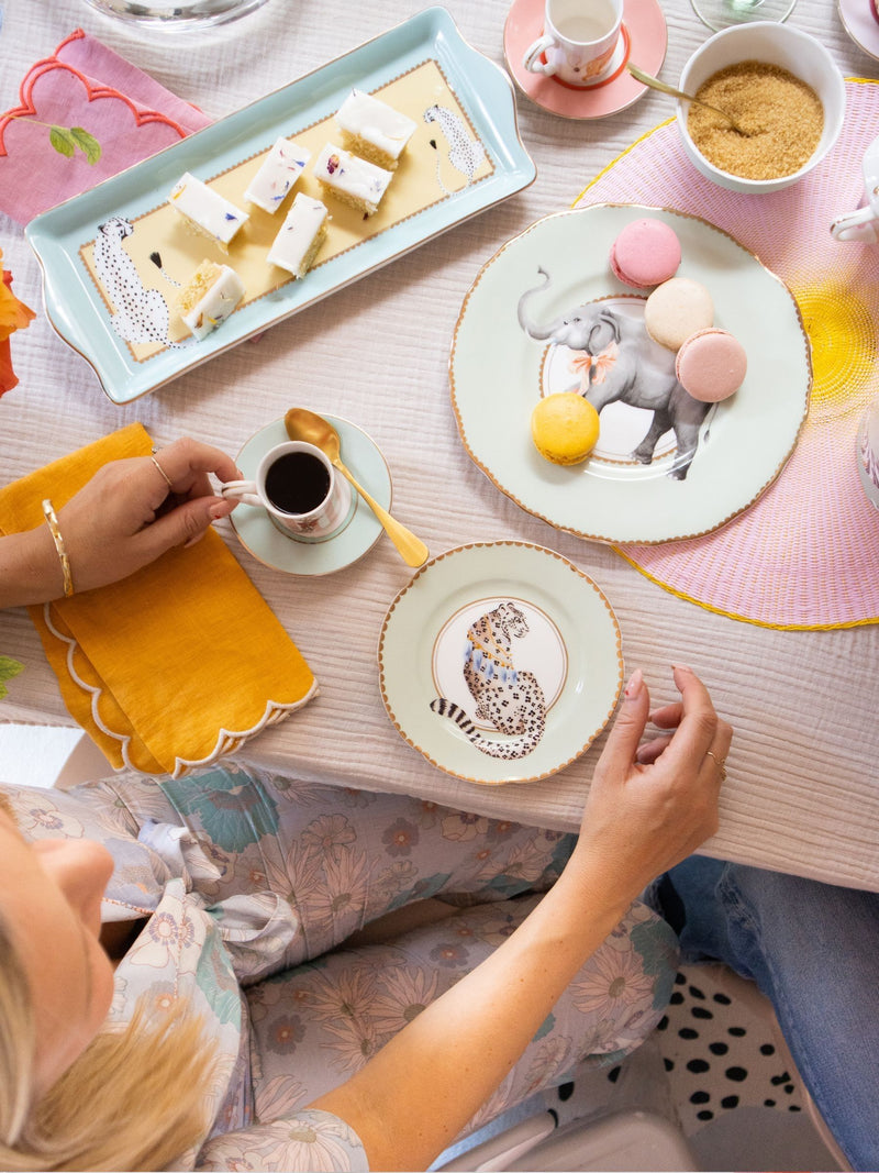 Yvonne Ellen multi elephant sandwich plate 23cm (British brand)