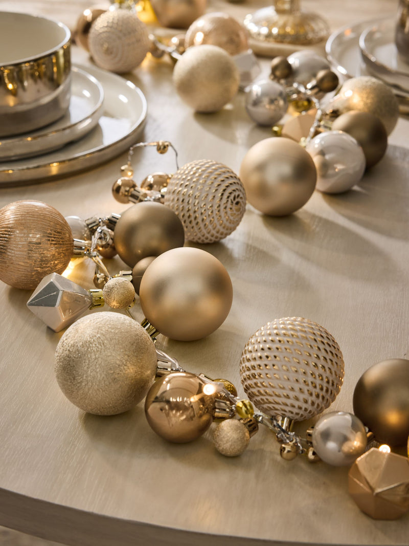 Christmas Garland gold bauble pre-lit 168cm, UK version