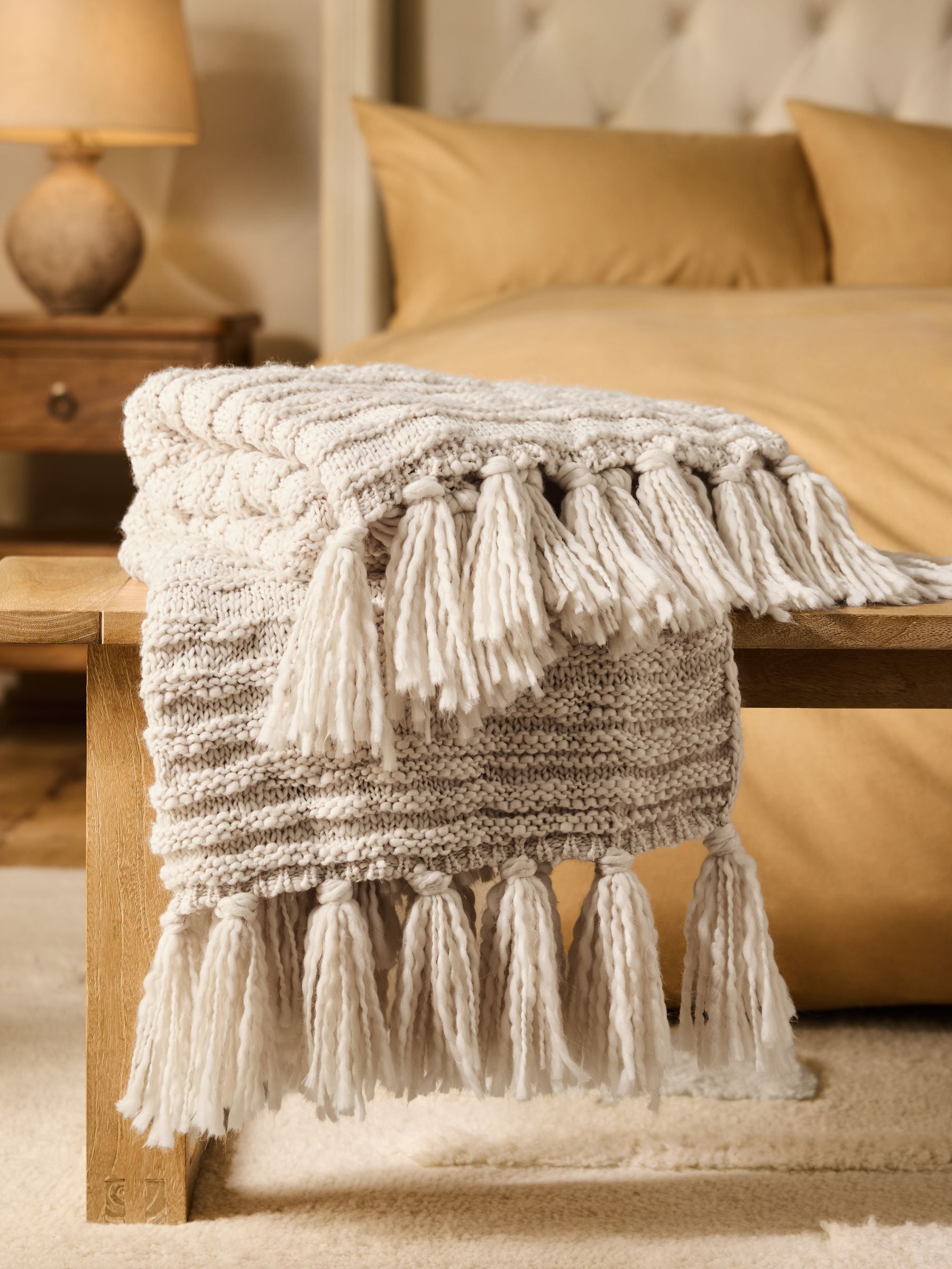 Soft chunky Light Natural Tassel Knit Throw, UK version