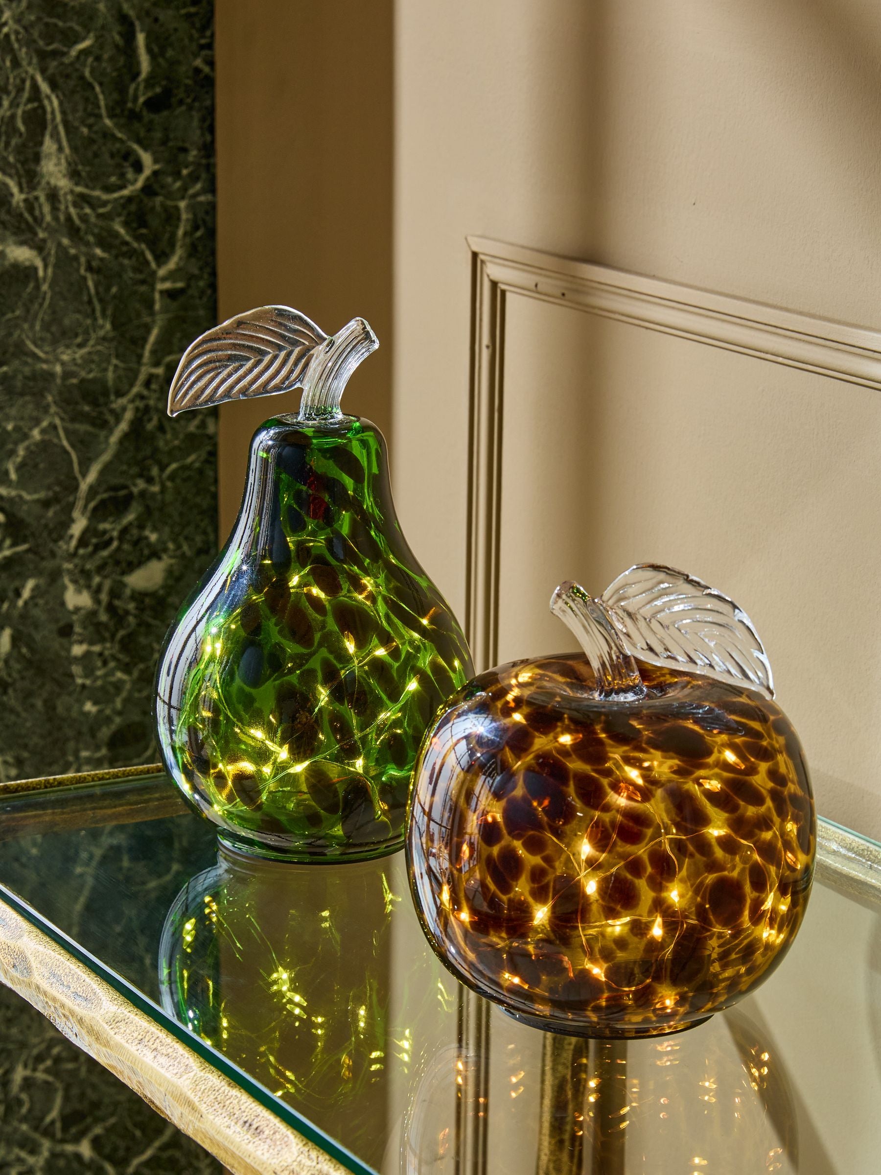 Apple and pear confetti feature lights set of 2 - British product