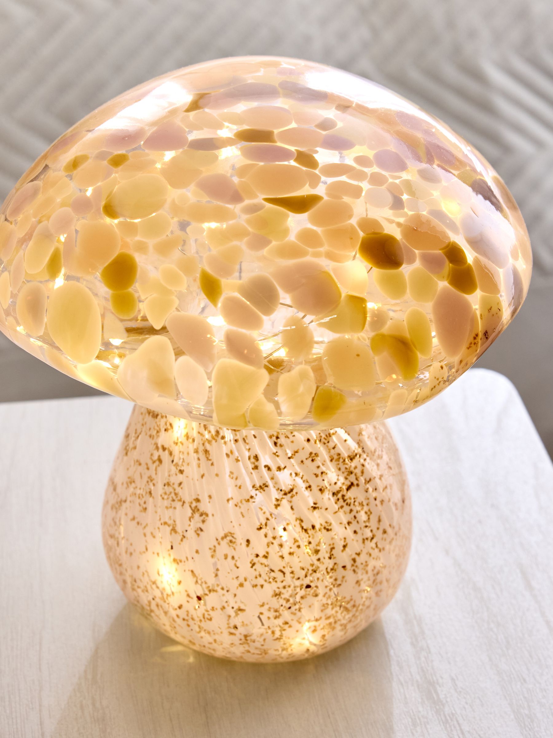 Mushroom feature light pink confetti glass (British brand)