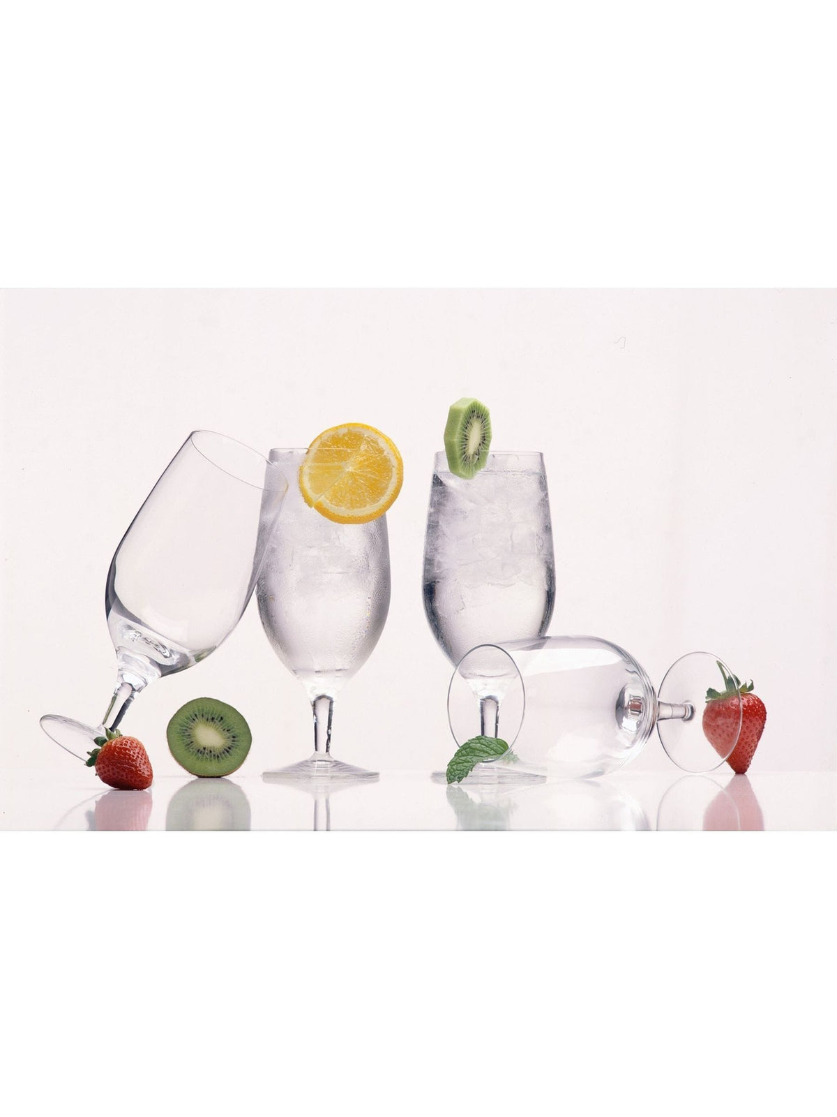 Luigi Bormioli Michelangelo Masterpiece Grey beer glasses set of 4 575ml, UK version