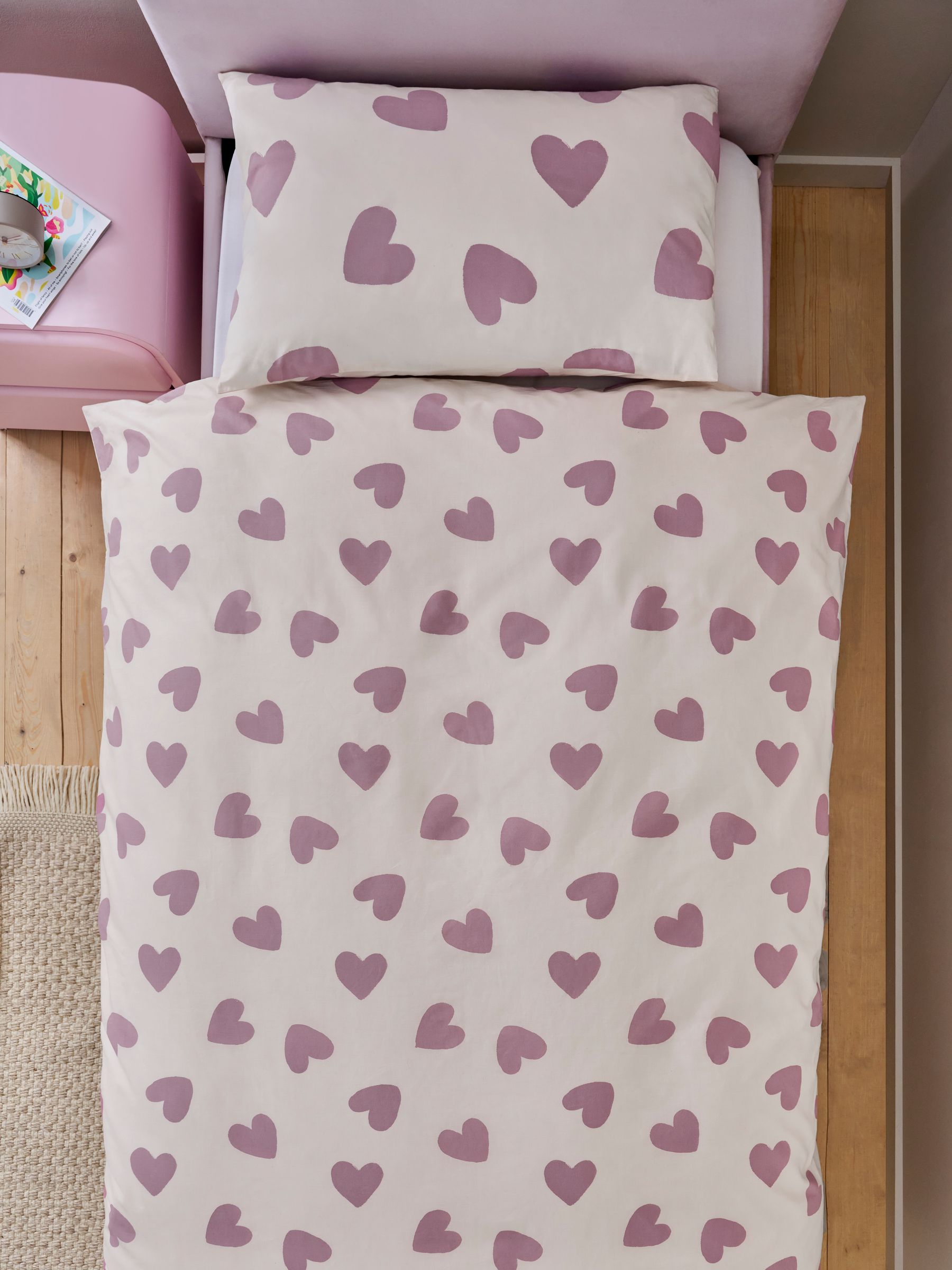 White/Purple Hearts Printed Bedding Duvet Cover and Pillowcase Set