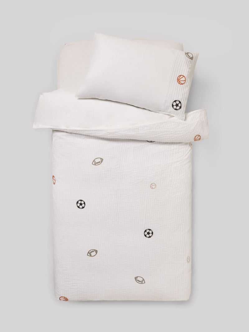 Pleated embroidered sports duvet cover and pillowcase set, imported from the UK