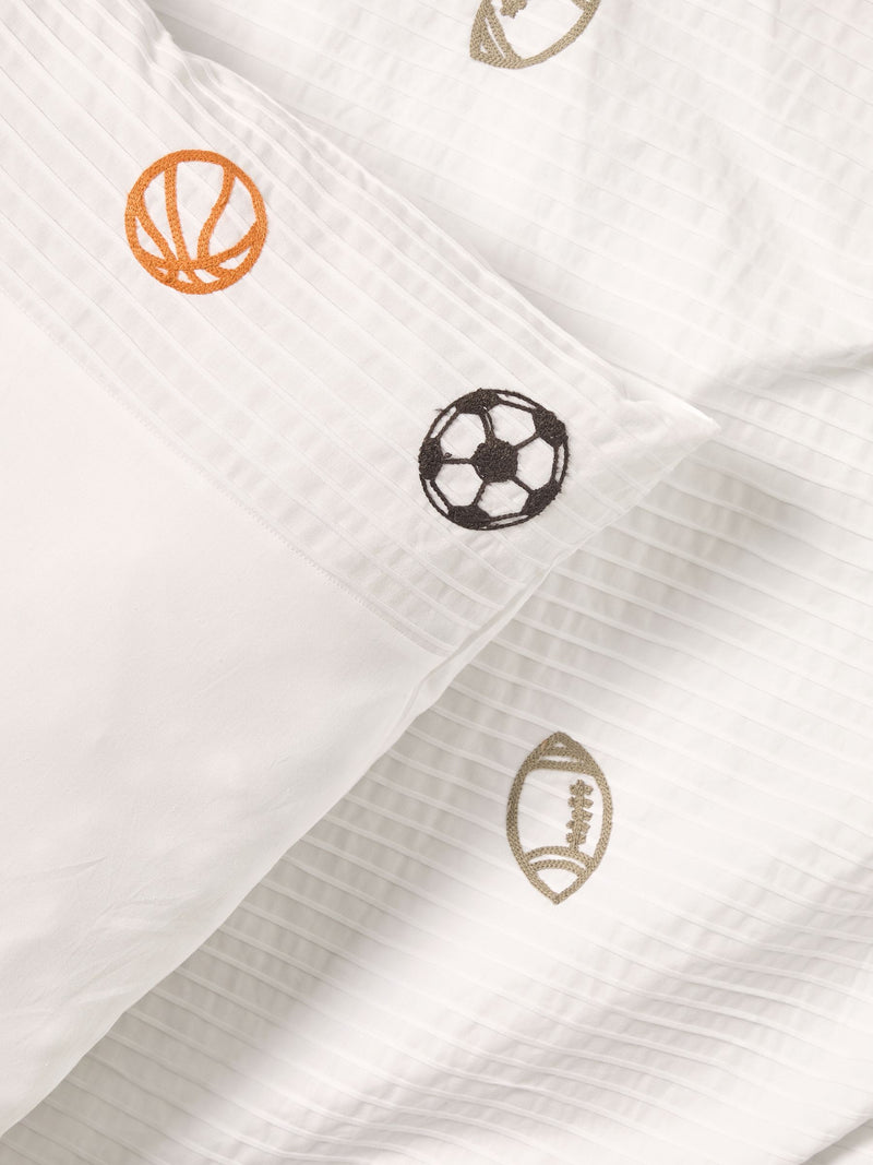 Pleated embroidered sports duvet cover and pillowcase set, imported from the UK