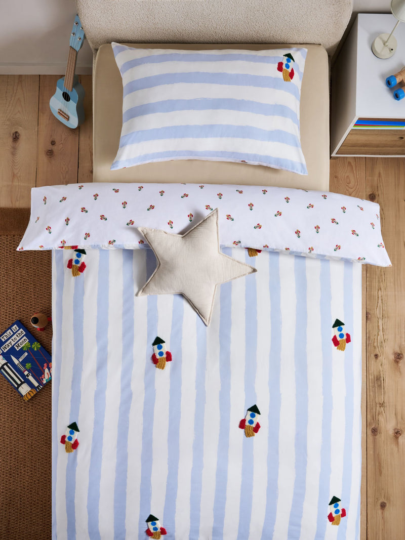 Blue/White tufted rocket duvet cover and pillowcase set - British product
