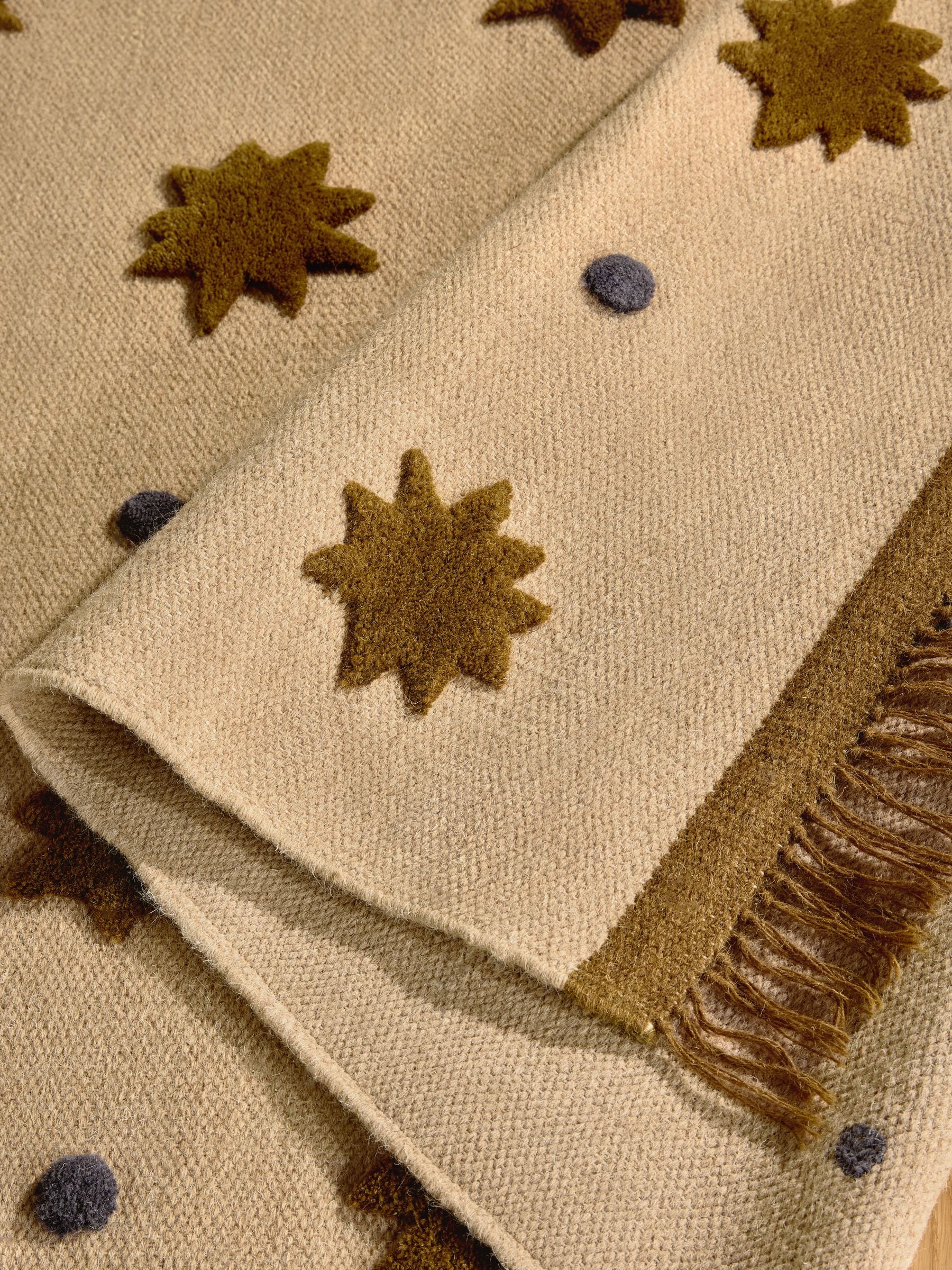 MADE.COM Natural Kosmic wool tufted rug - British product