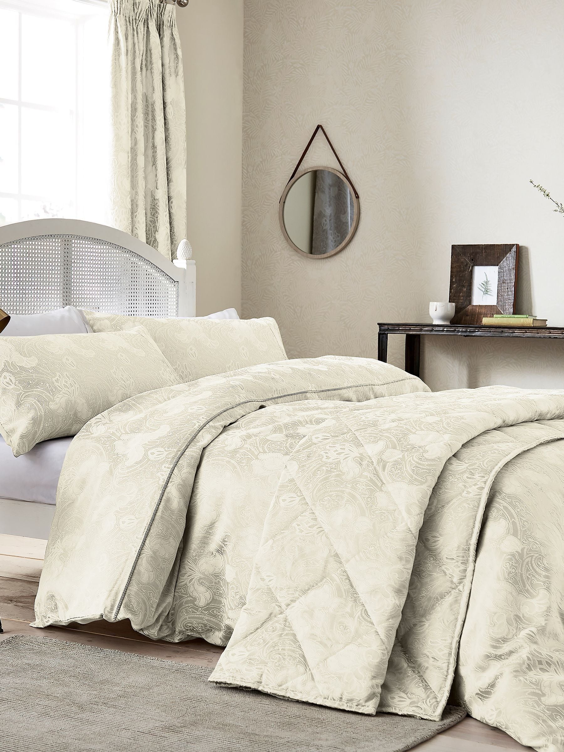 Sanderson Natural Ashbee quilted bedspread (British brand)