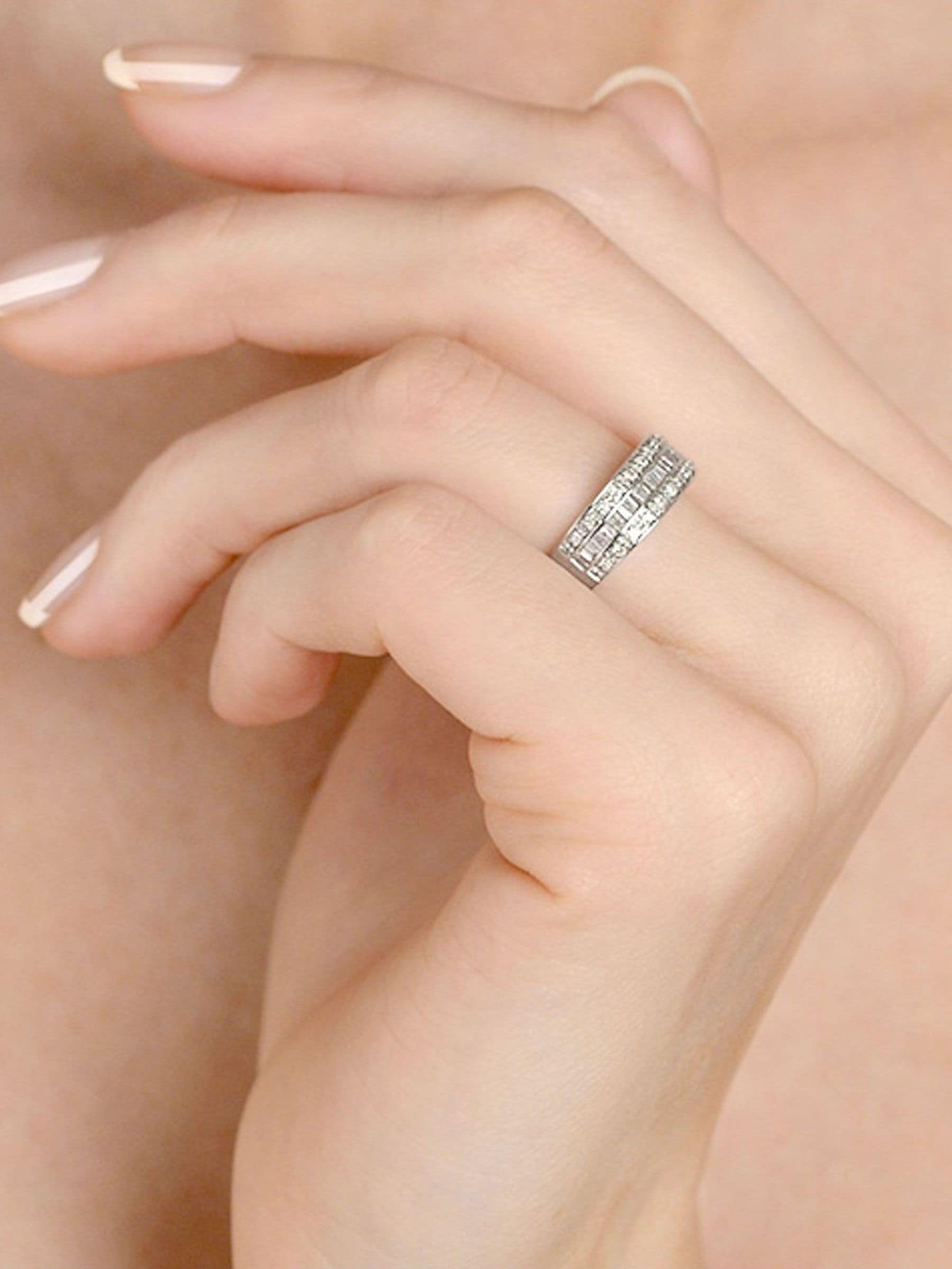 The Diamond Store 9K White Gold Diamond Eternity Ring 0.22ct (British brand)
