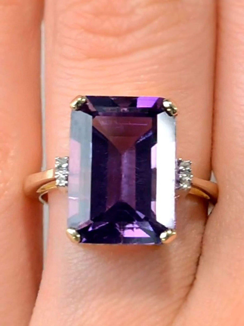 The Diamond Store yellow gold ring with amethyst and diamonds 14mm width, imported from the UK