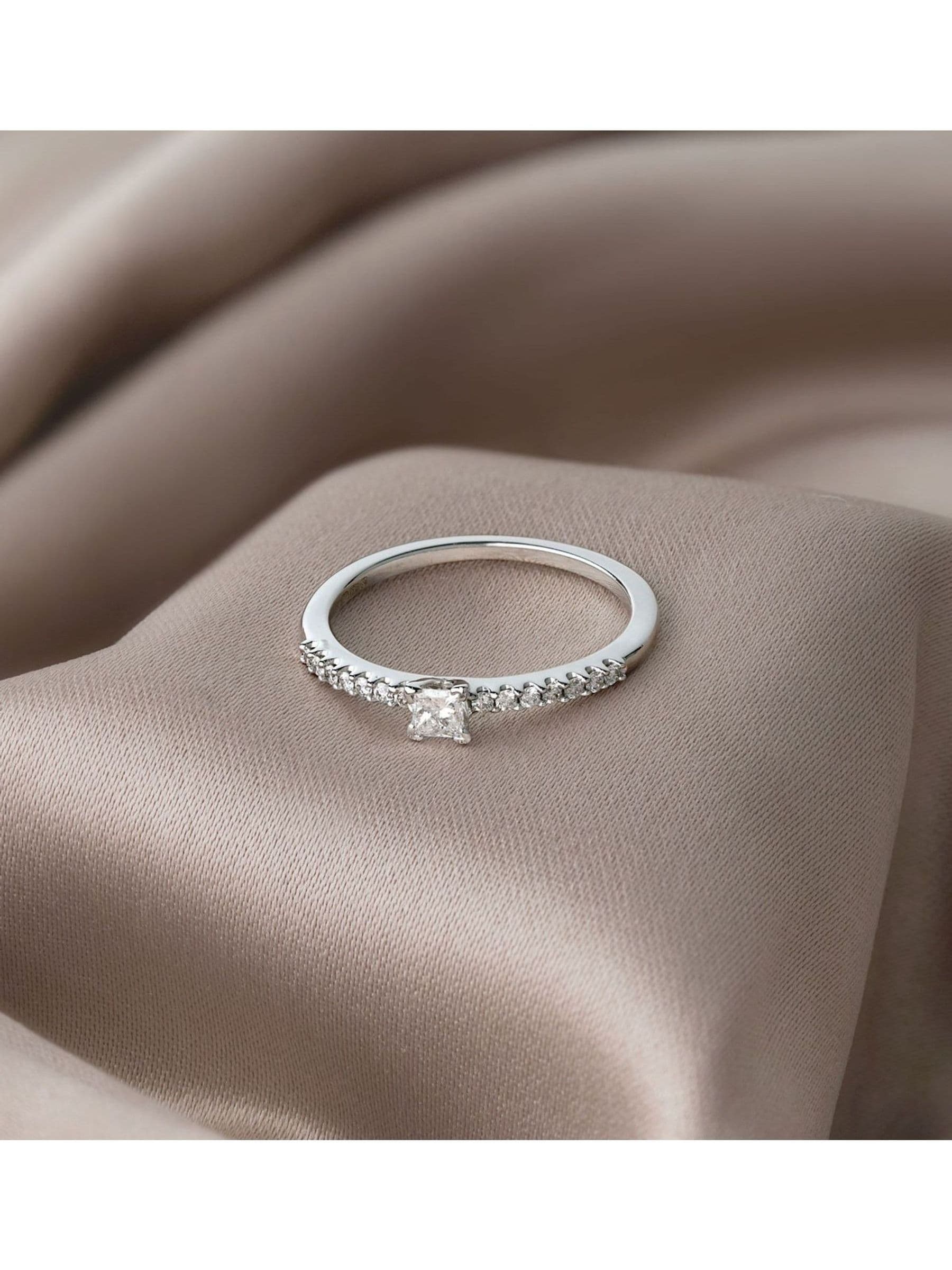 The Diamond Store diamond engagement ring princess cut 0.25ct (British brand)