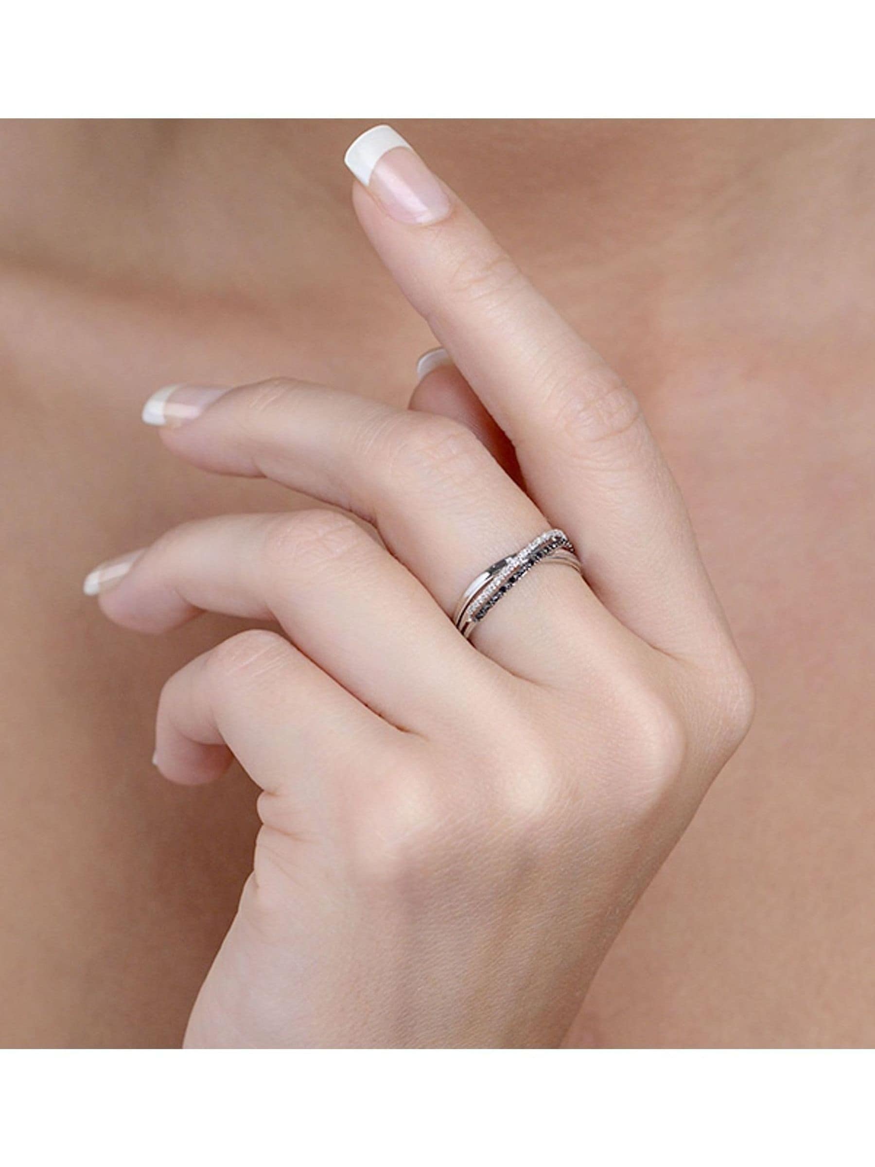 The Diamond Store 9K White Gold crossover ring (British brand)