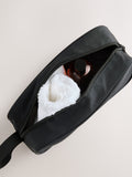 Black men's washbag with nylon and polyester lining (British brand)