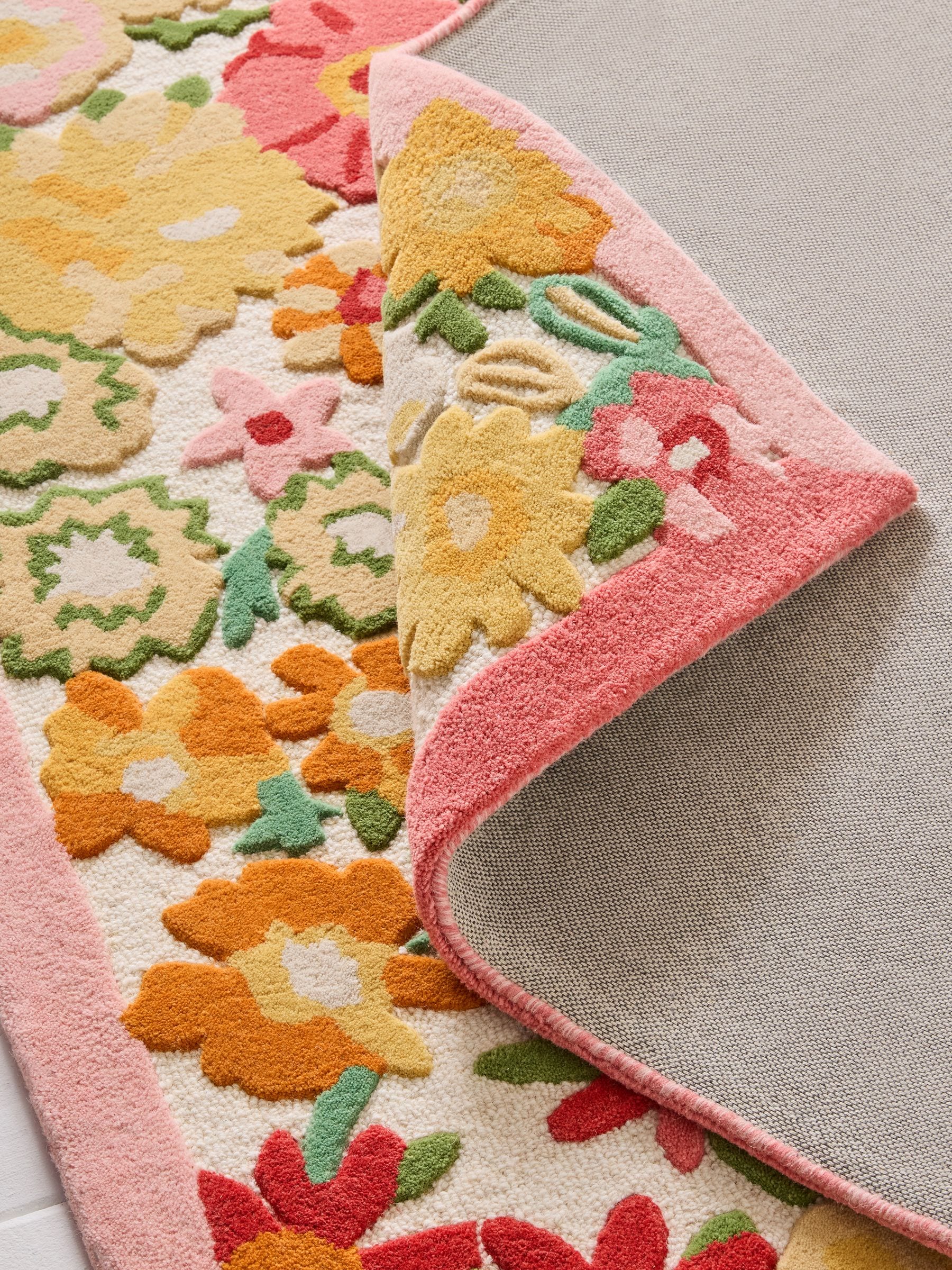 Lucy Tiffney Campion floral wool rug - British product