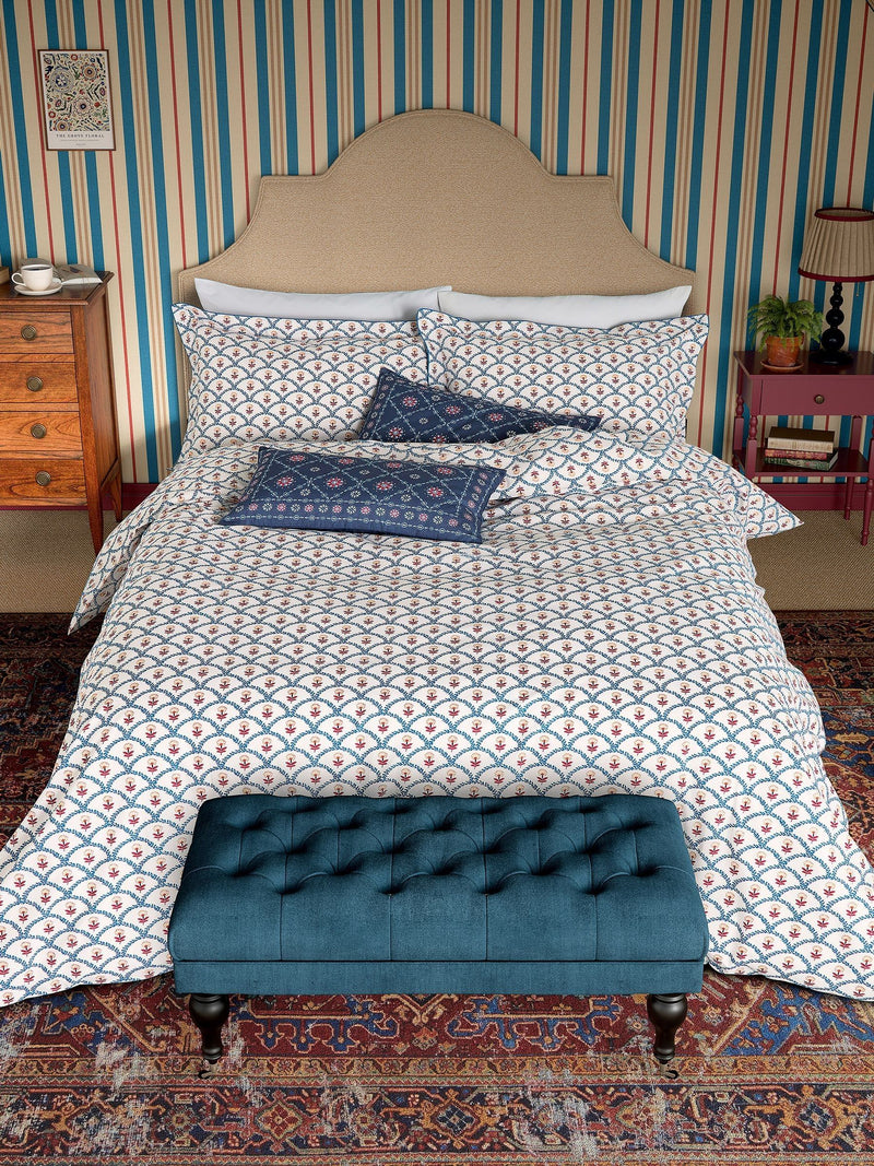 Joules blue floral scallop duvet cover and pillowcase set, UK version