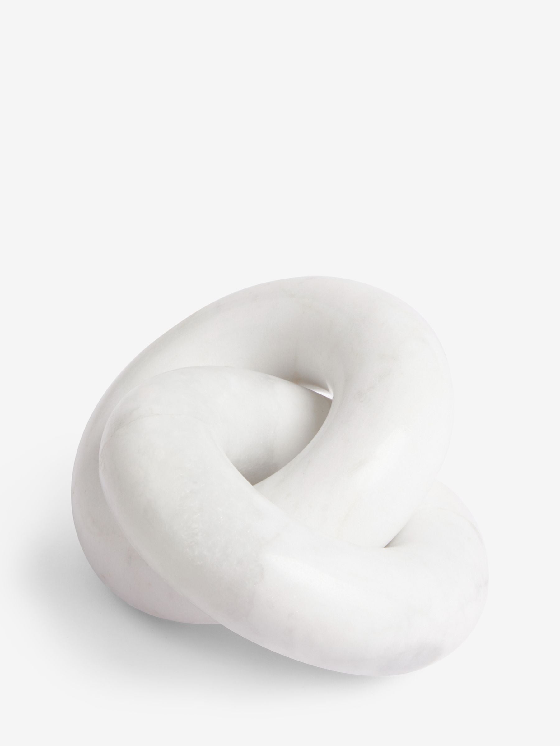 White Marble Knot Ornament 16cm (British brand)