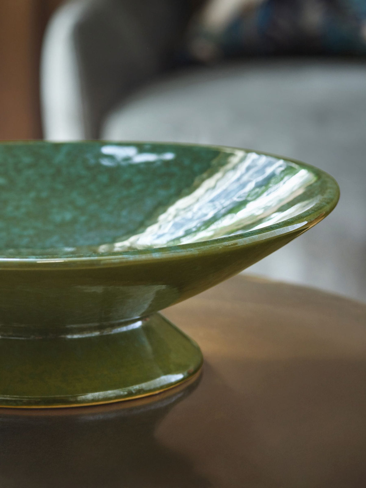 Green Reactive Glaze Decorative Footed Bowl