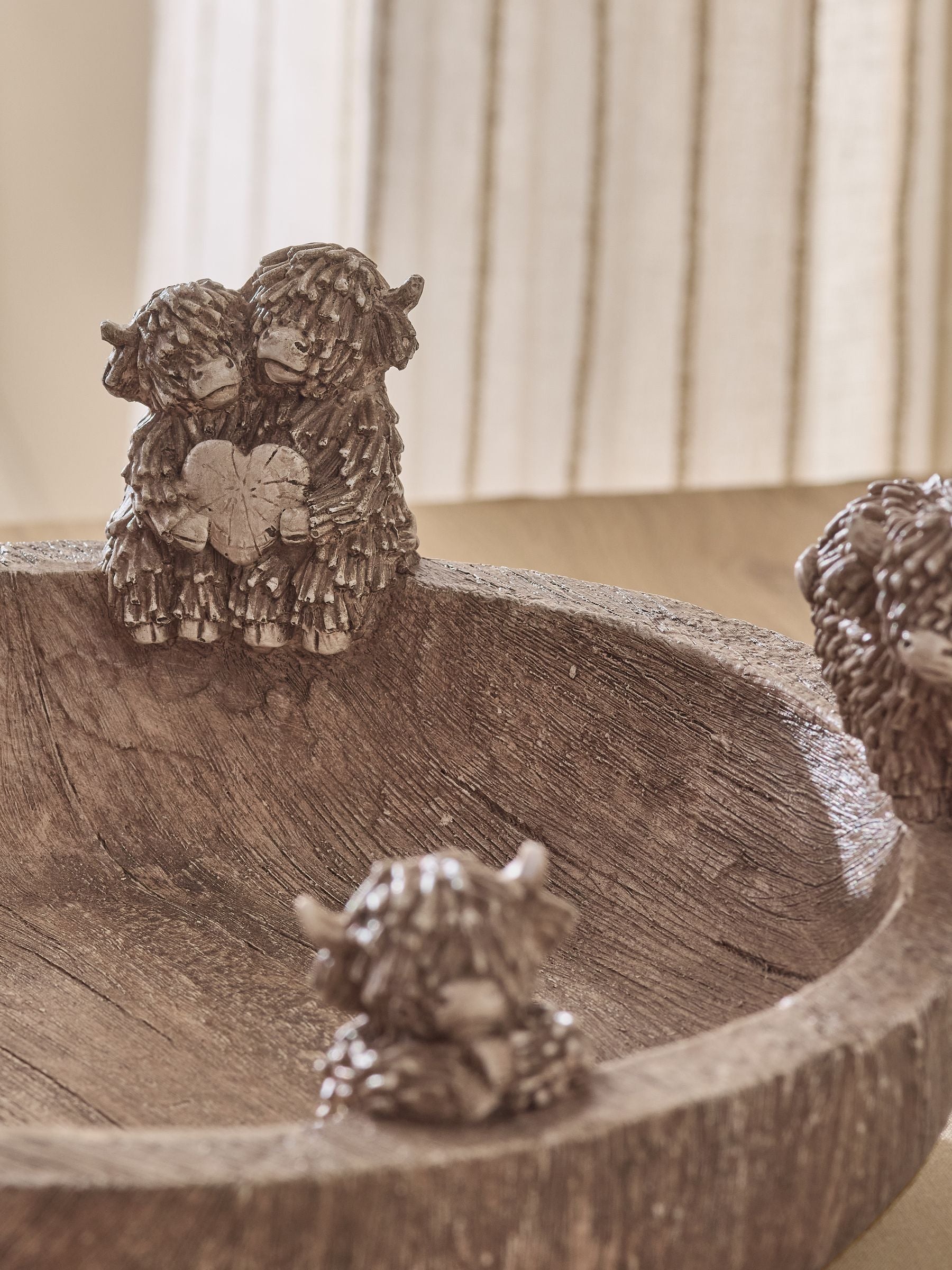 Hamish Highland Cow decorative bowl, resin, (British brand)