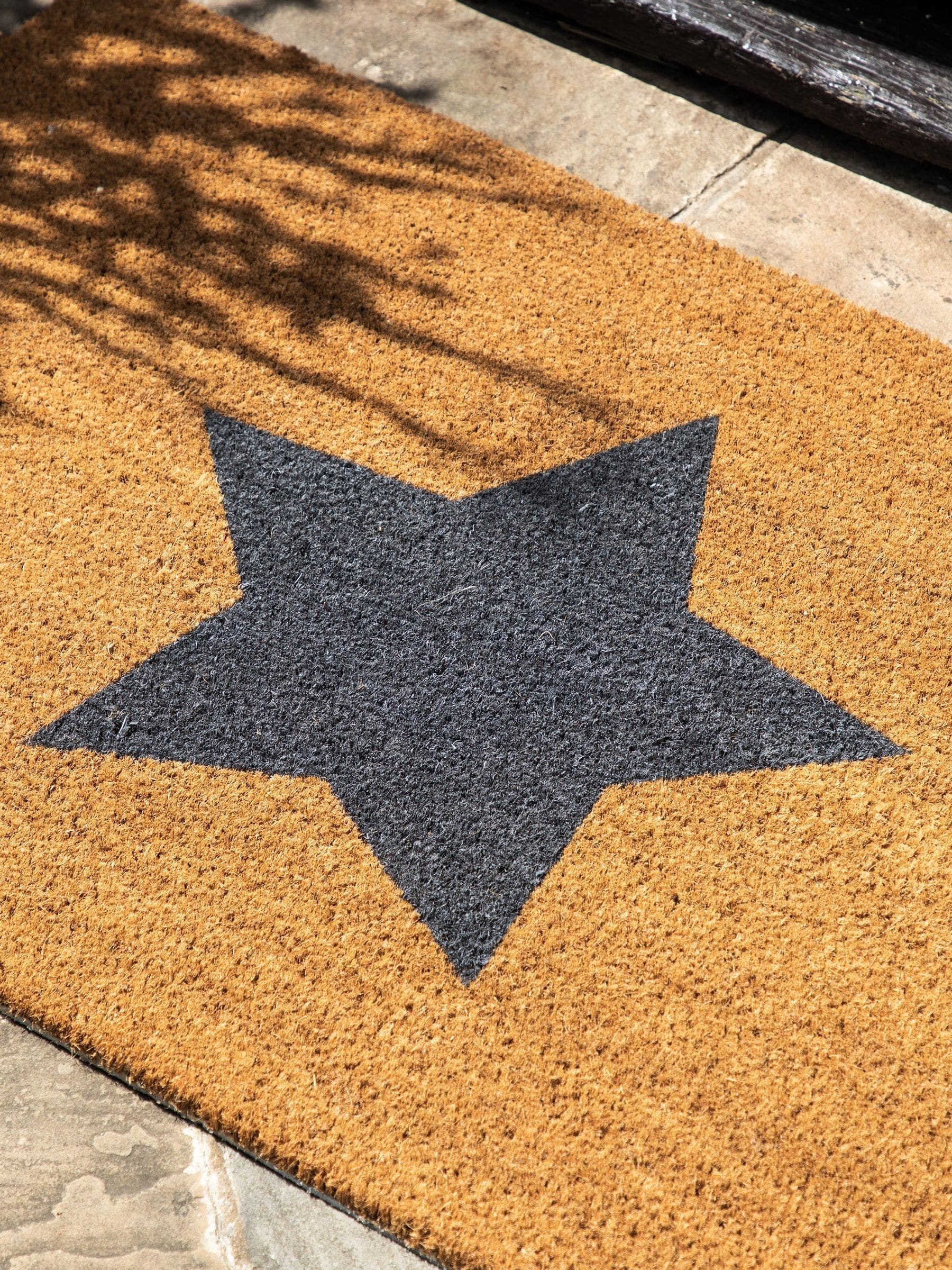 Gallery Home natural jumbo star coir doormat 60x90cm - British product
