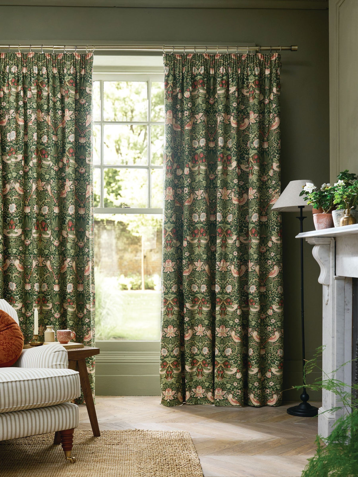 William Morris At Home Strawberry Thief blackout curtains 229x274cm - British product
