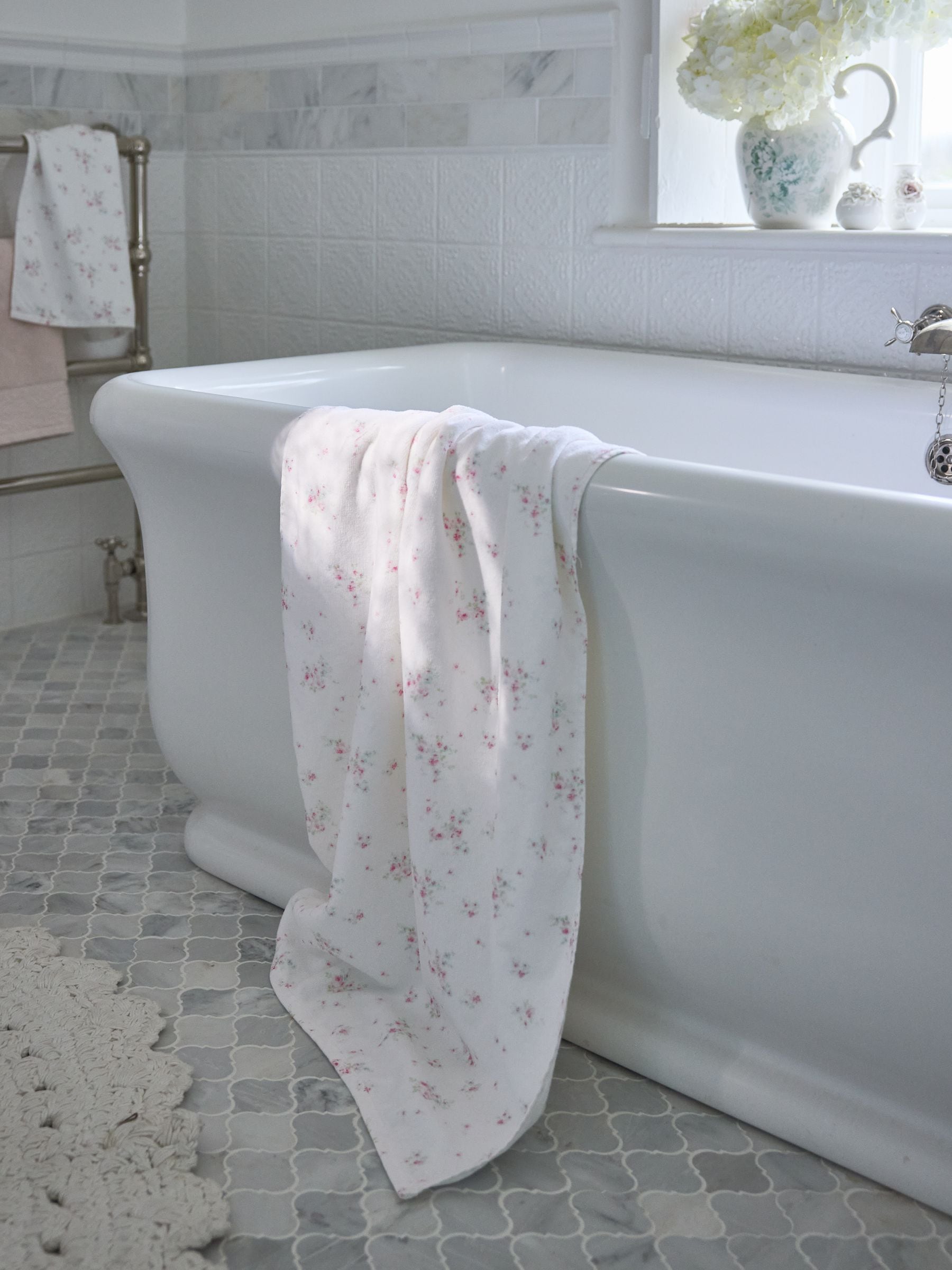 Shabby Chic towel pink floral velour (British brand)