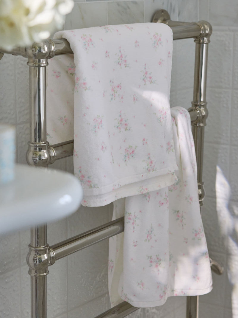 Shabby Chic towel pink floral velour (British brand)