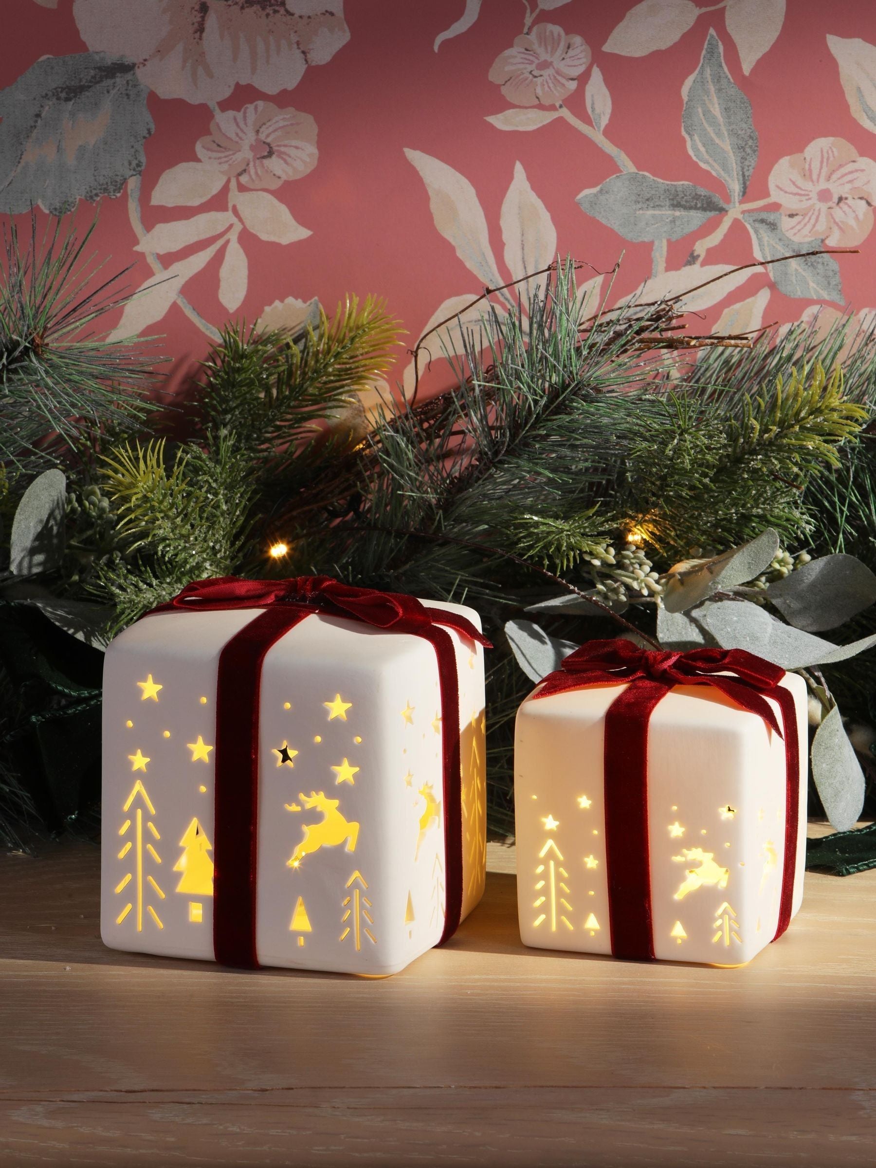 Laura Ashley ceramic gift boxes white red bows (British brand)