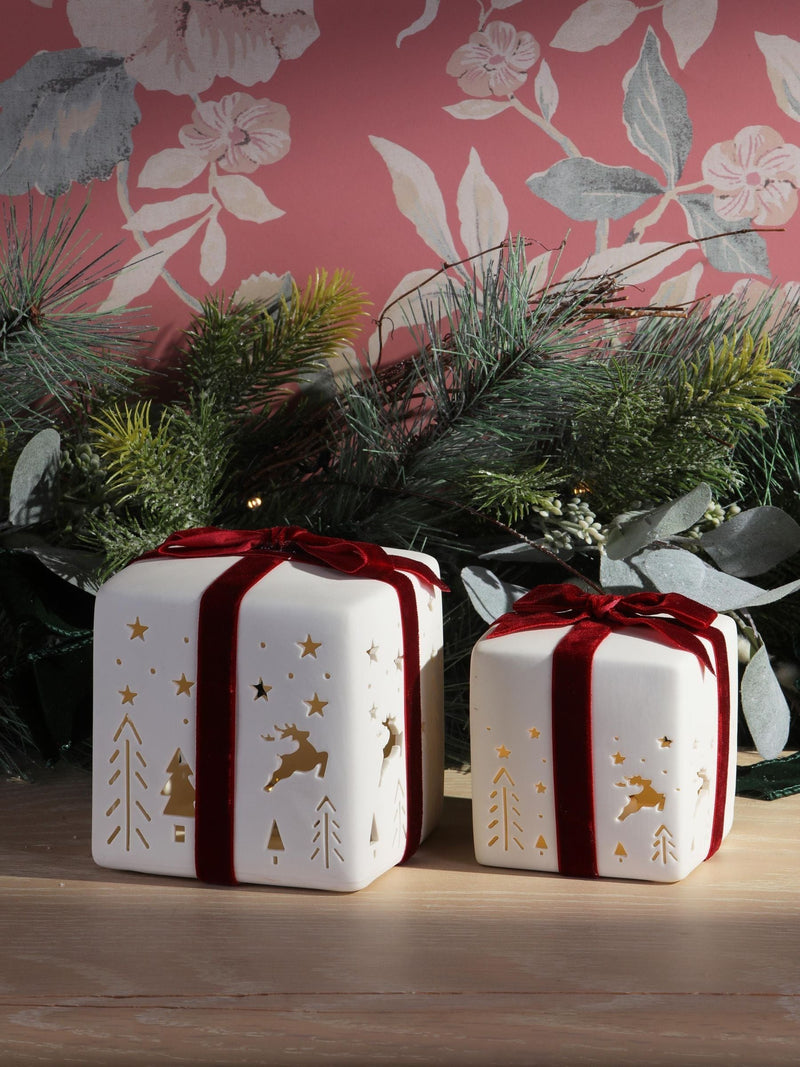 Laura Ashley ceramic gift boxes white red bows (British brand)