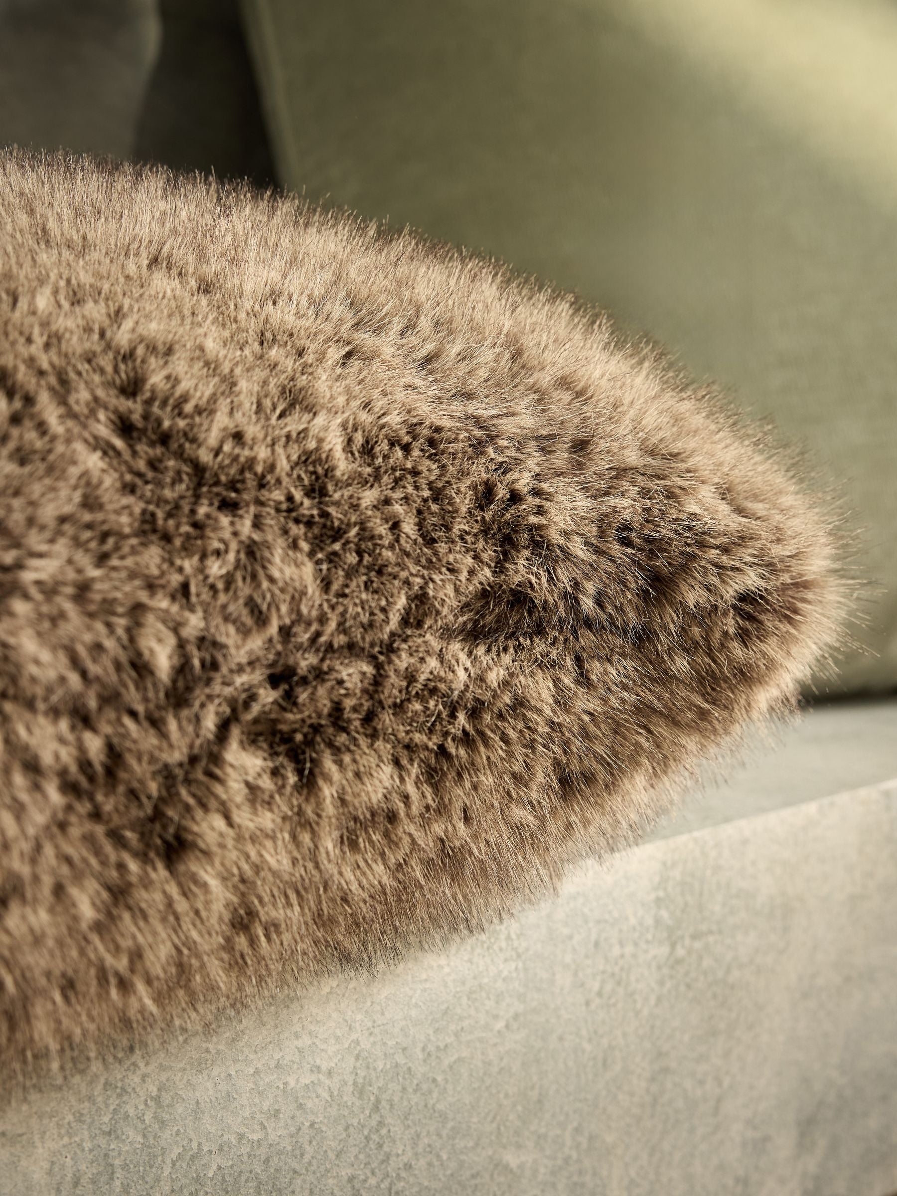 Faux fur cushion brown 50x50cm, imported from the UK