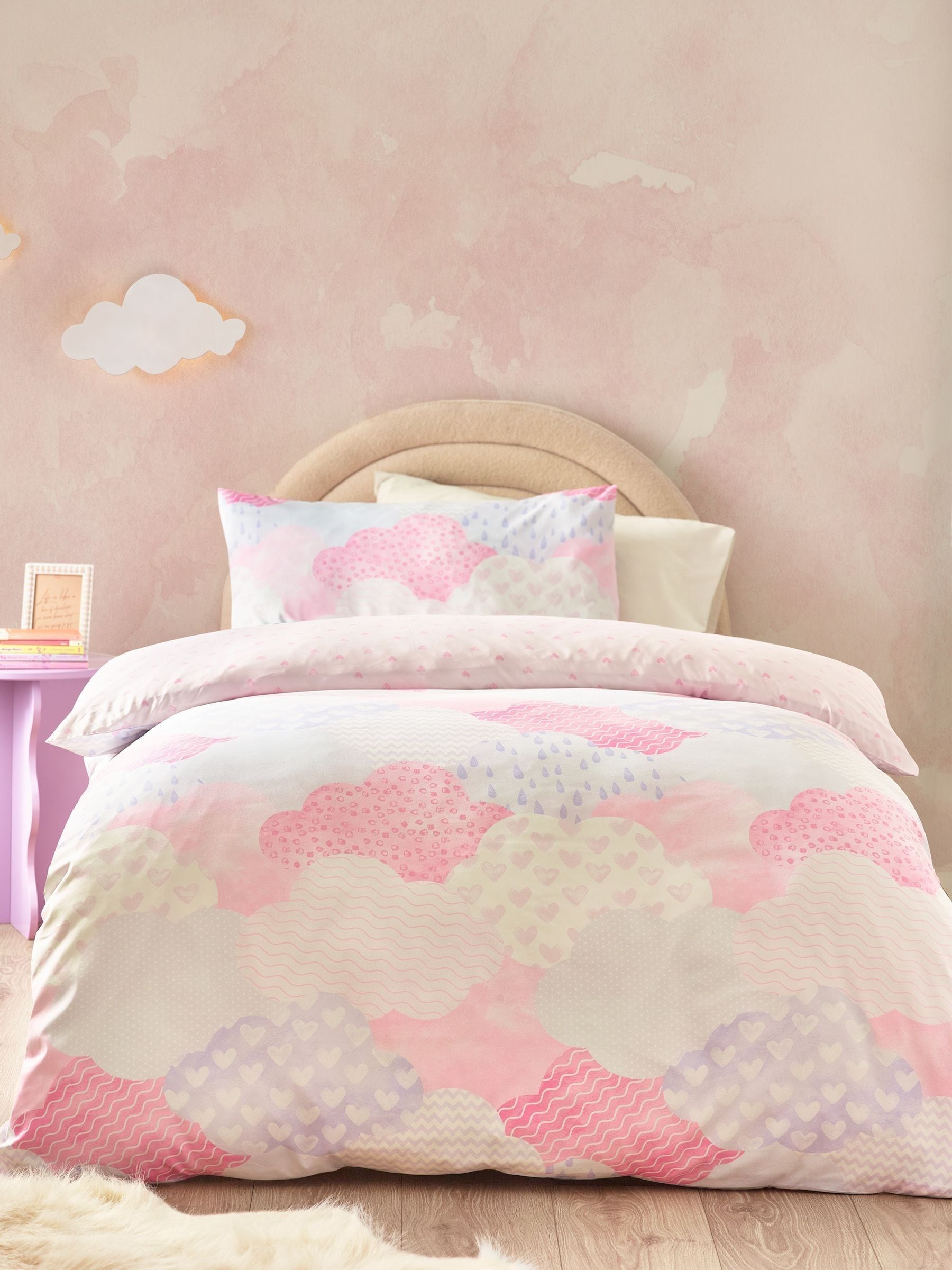 Catherine Lansfield Pink Soft as a Cloud Hearts Non-Iron Fitted Sheet