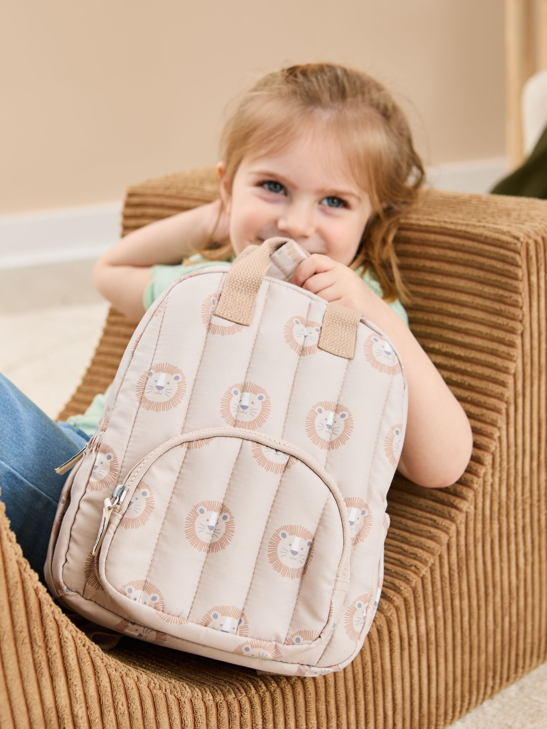 JoJo Maman Bébé lion backpack for toddlers, UK version